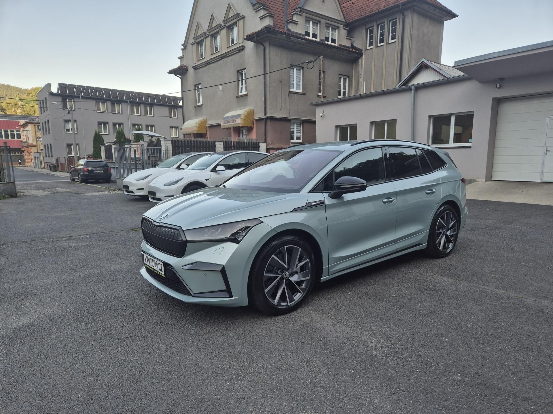 Škoda Enyaq, SPORTLINE 195kw, iV80x SOH 92% - fotka 2