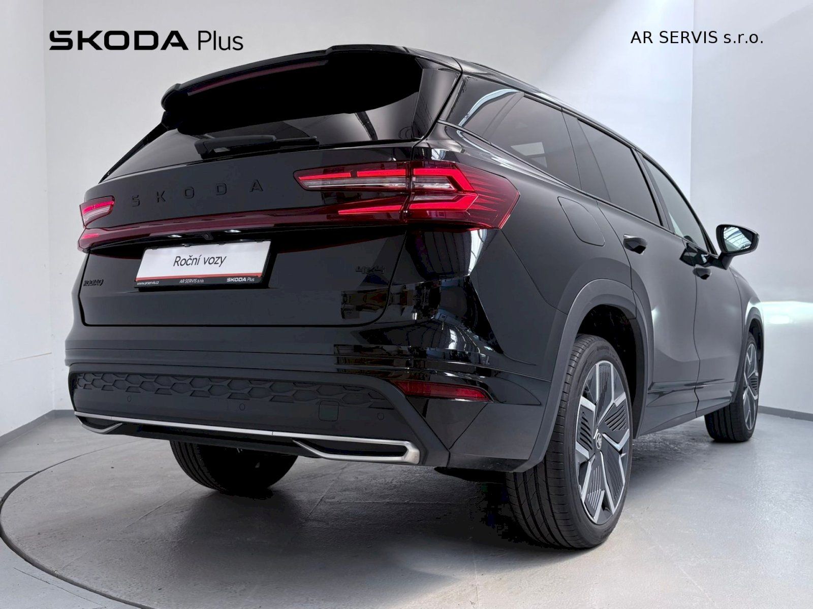 Škoda Kodiaq, Sportline 2.0TDI/142kW 4x4 7DS - fotka 2