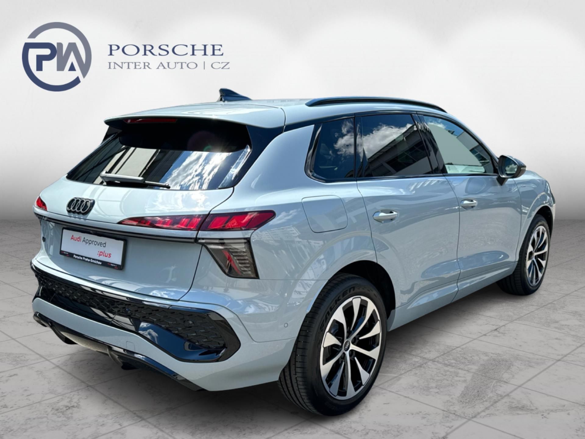 Audi Q3, 2.0 TDI 110 kW Sline - fotka 6