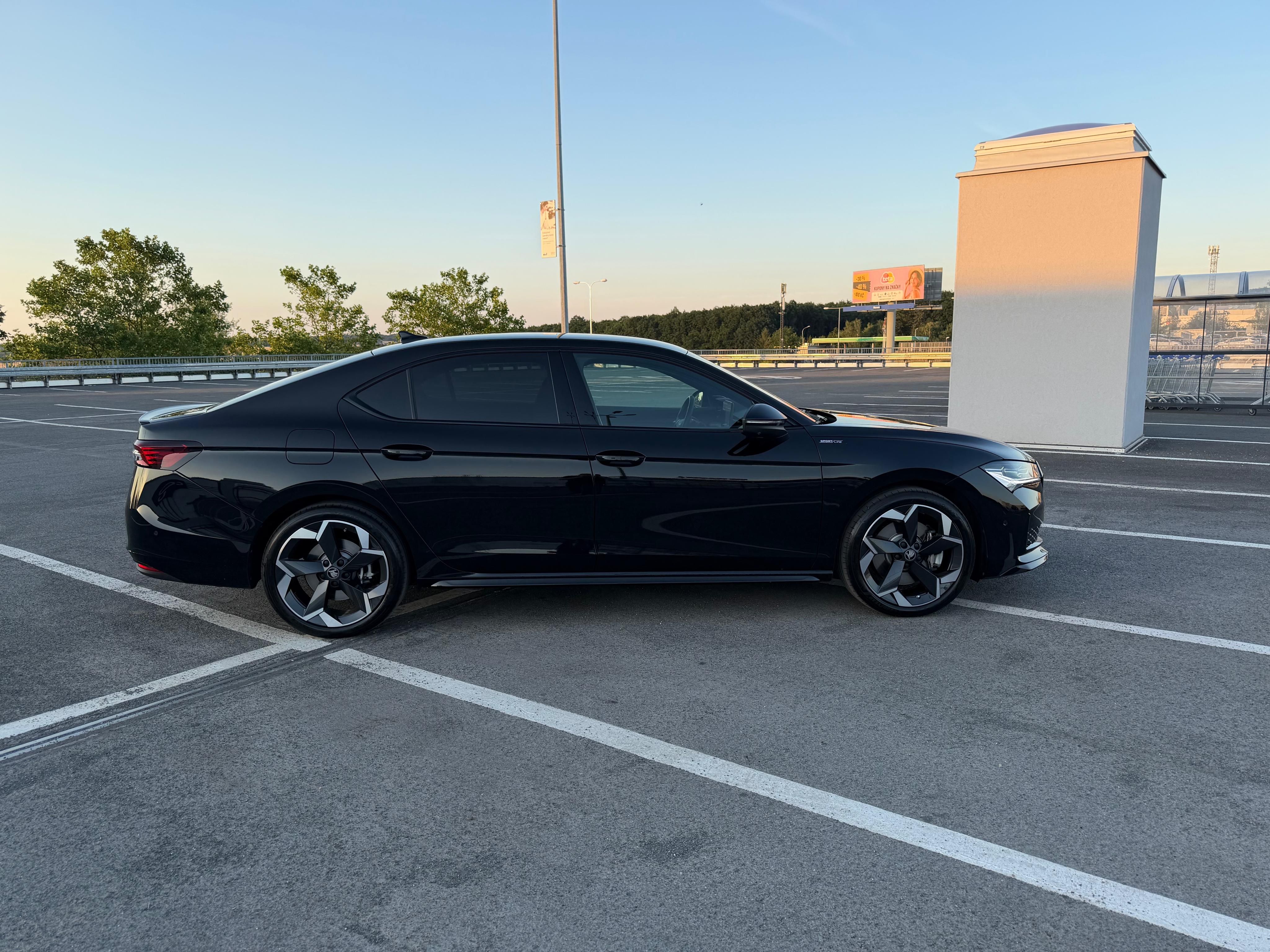 Škoda Superb, Sportline 2.0TSi 195kW 4x4 - fotka 2