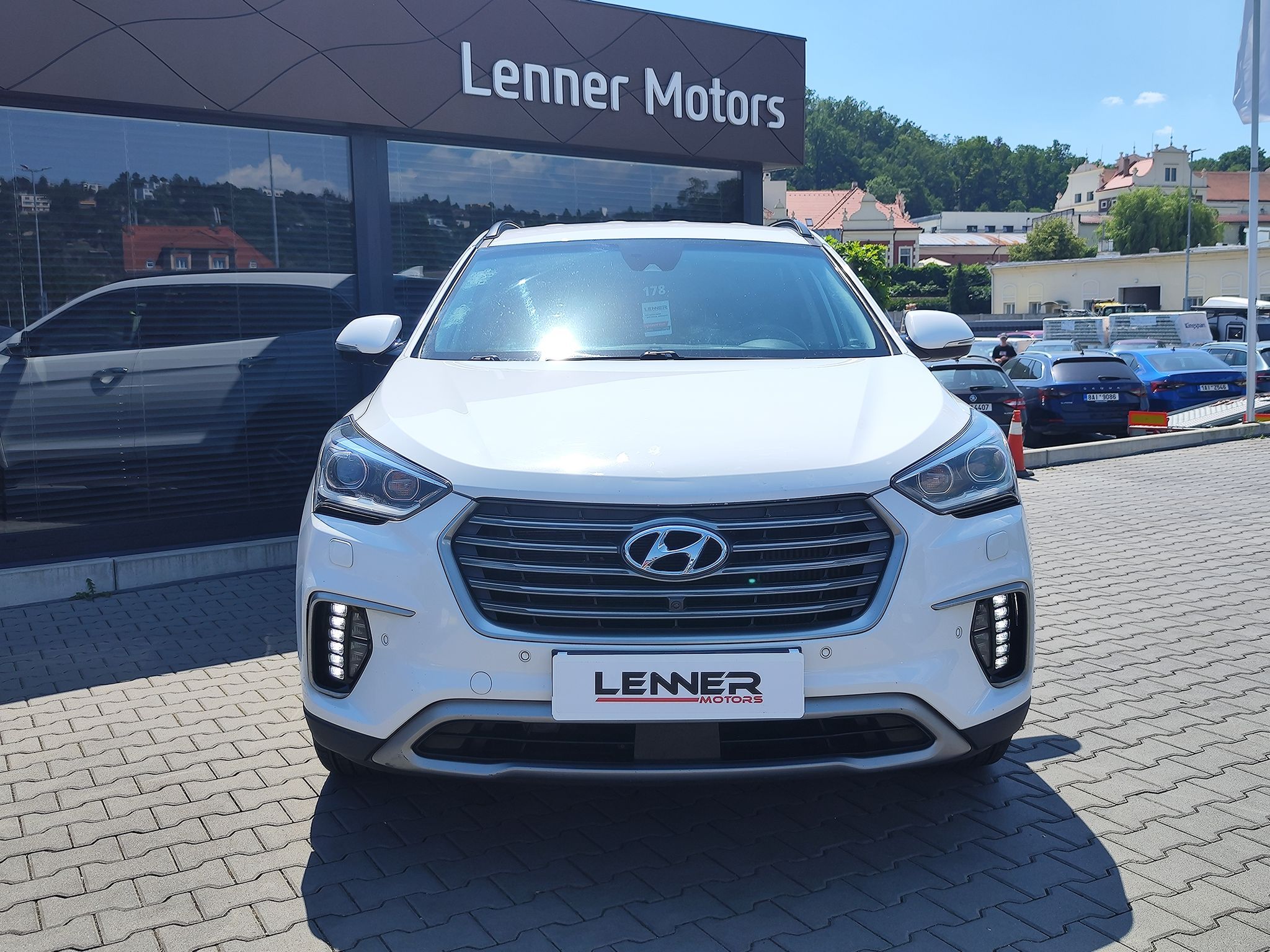 Hyundai Grand Santa Fe, 2.2 CRDi/147kW Luxury AT 4x4 - fotka 2