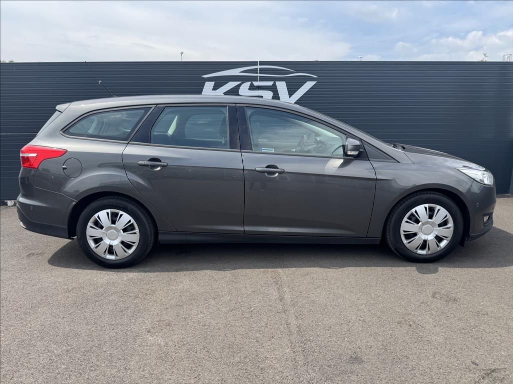 Ford Focus, 1,5 - fotka 6
