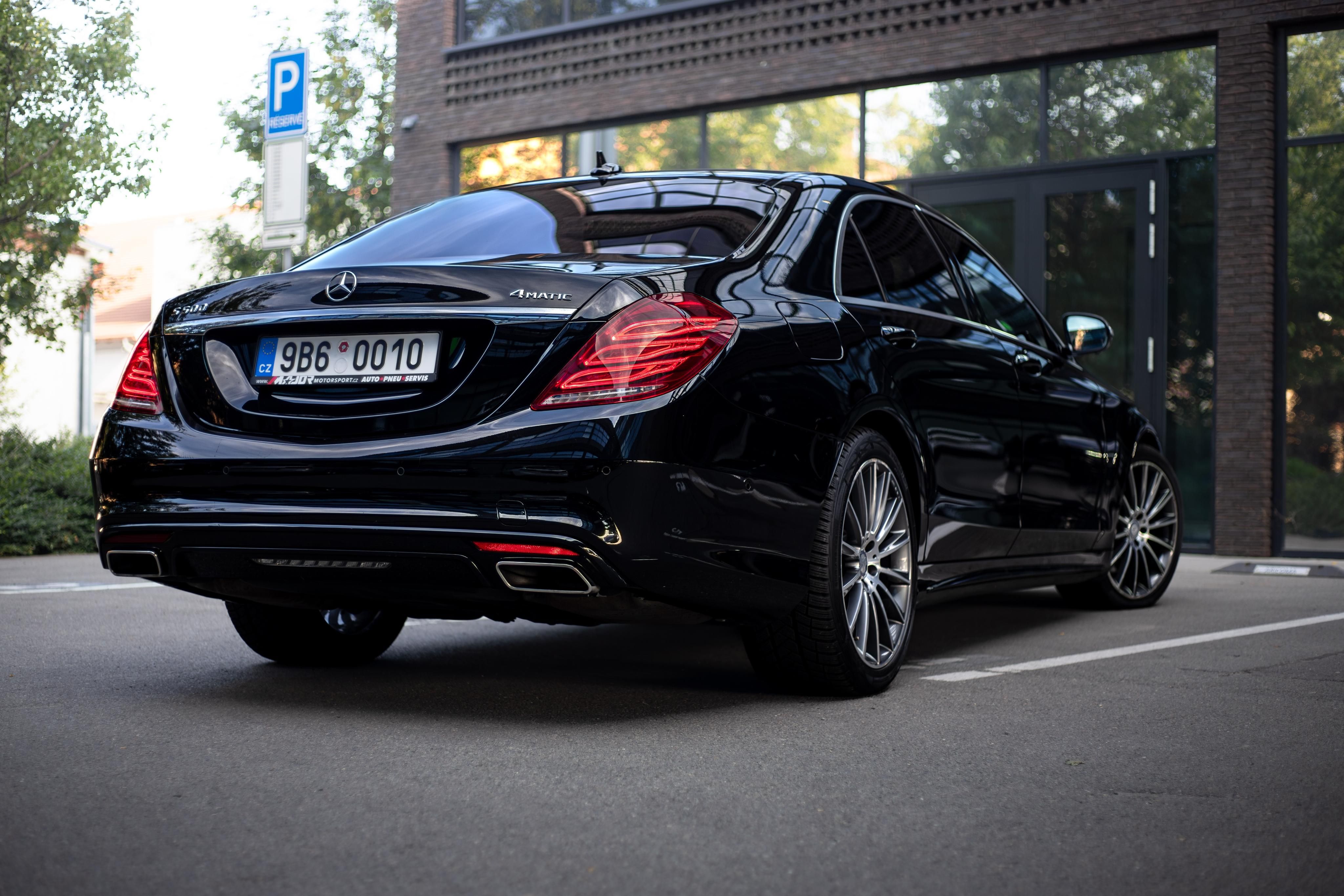 Mercedes-Benz Třídy S, Mercedes-Benz S500 4-matic L - fotka 5