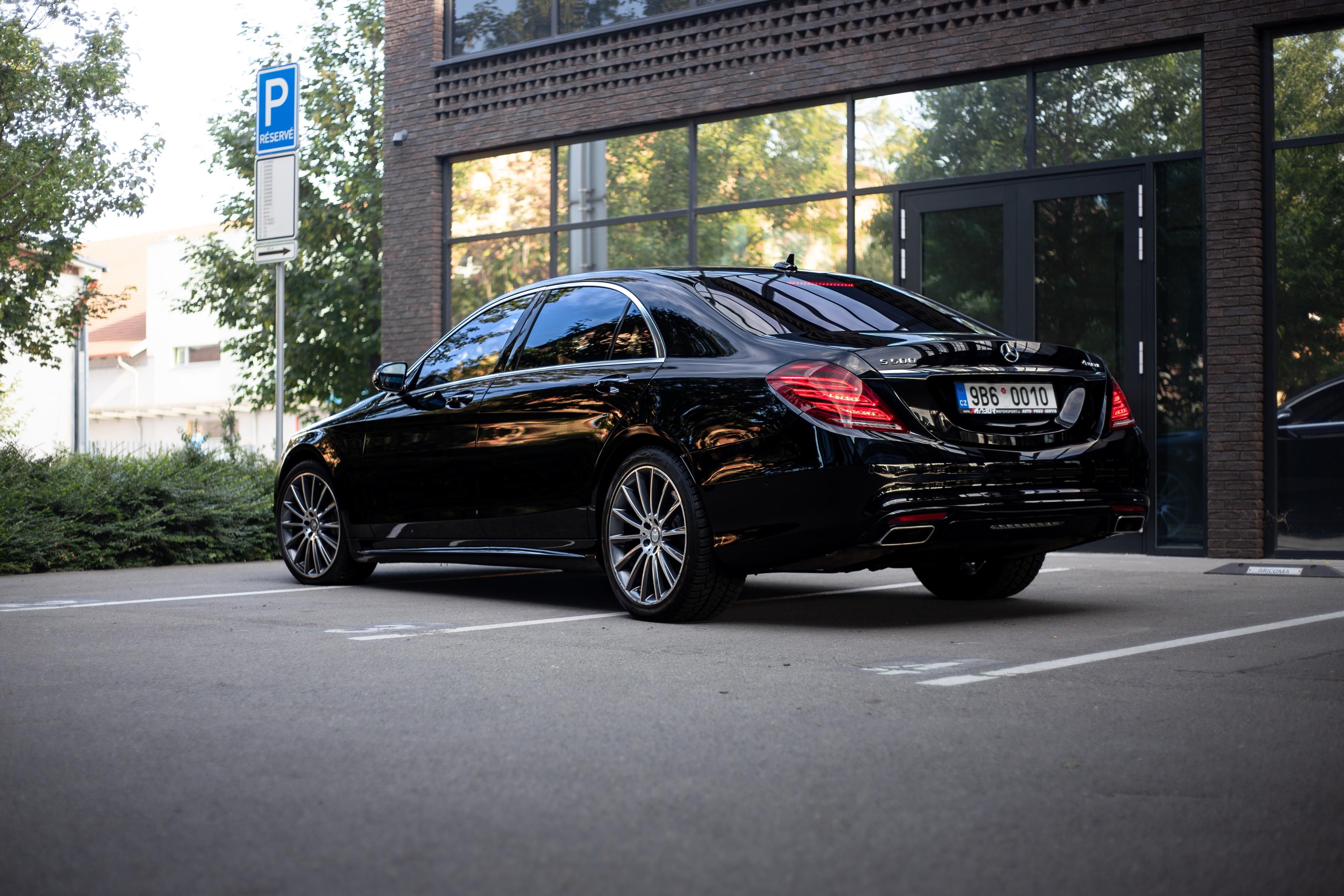 Mercedes-Benz Třídy S, Mercedes-Benz S500 4-matic L - fotka 6