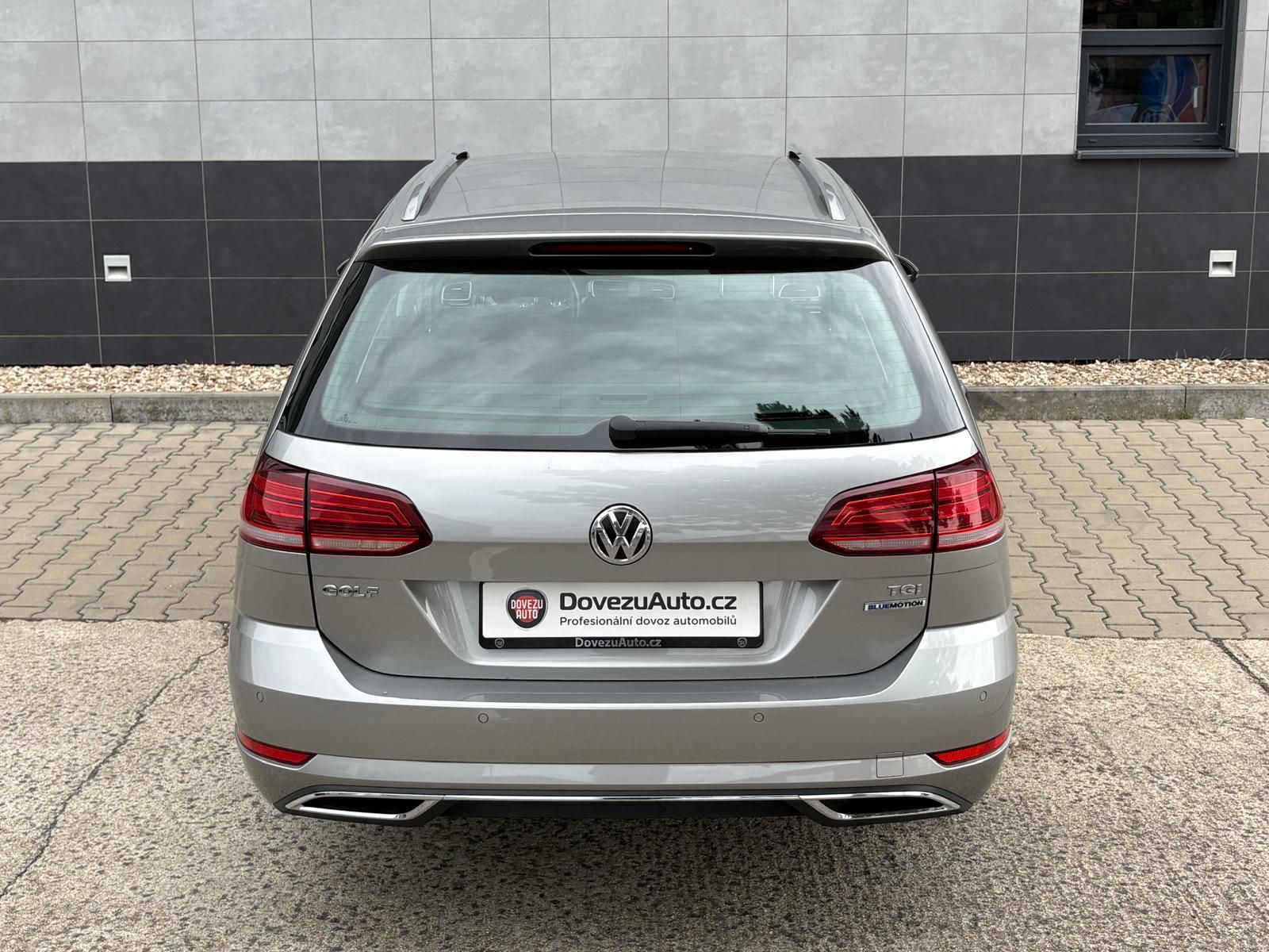 Volkswagen Golf Variant, 1.4TGI 81 kW Highline ČR,1.MAJ - fotka 6