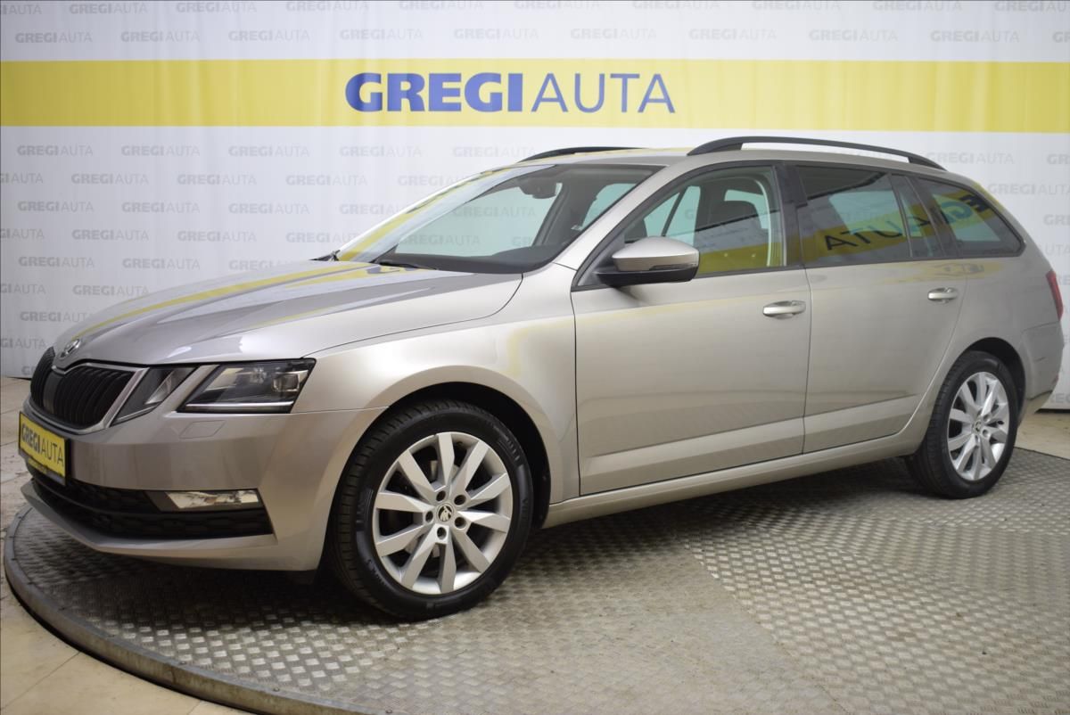 Škoda Octavia, 1,0 TSi VÝBAVA,SUPER STAV - fotka 2