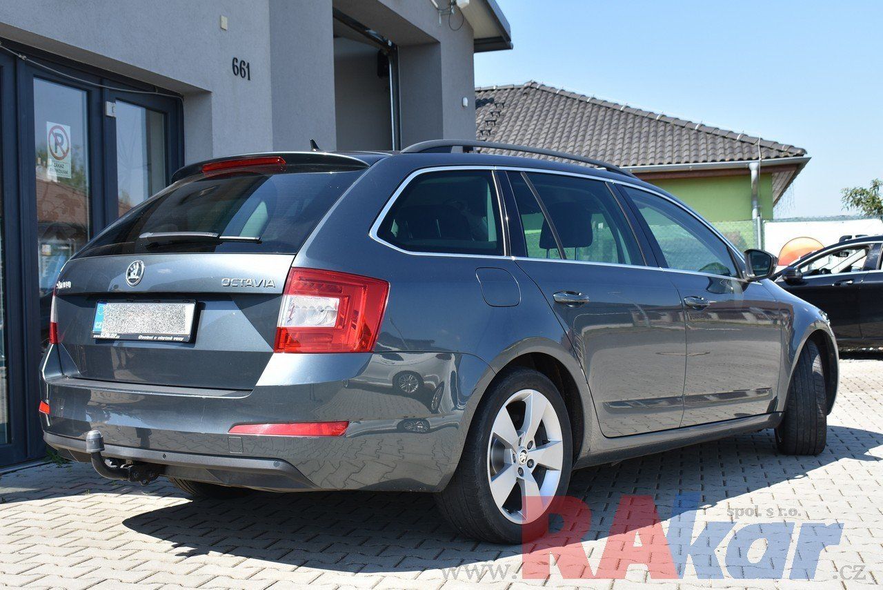 Škoda Octavia, Style 2,0 TDI - fotka 4