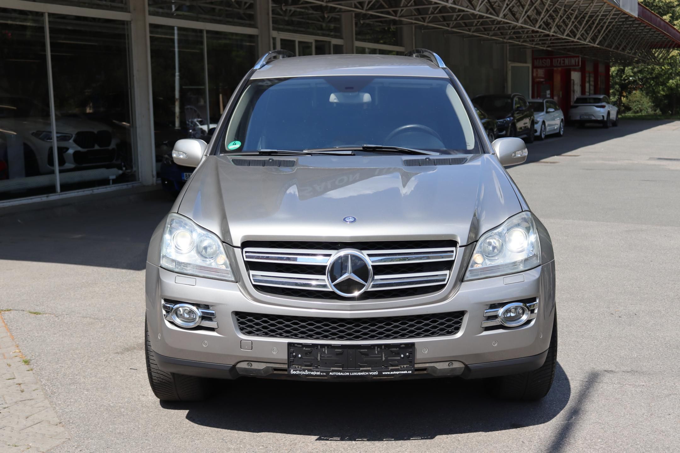 Mercedes-Benz GL, 420CDI 4MATIC 225kW - fotka 2