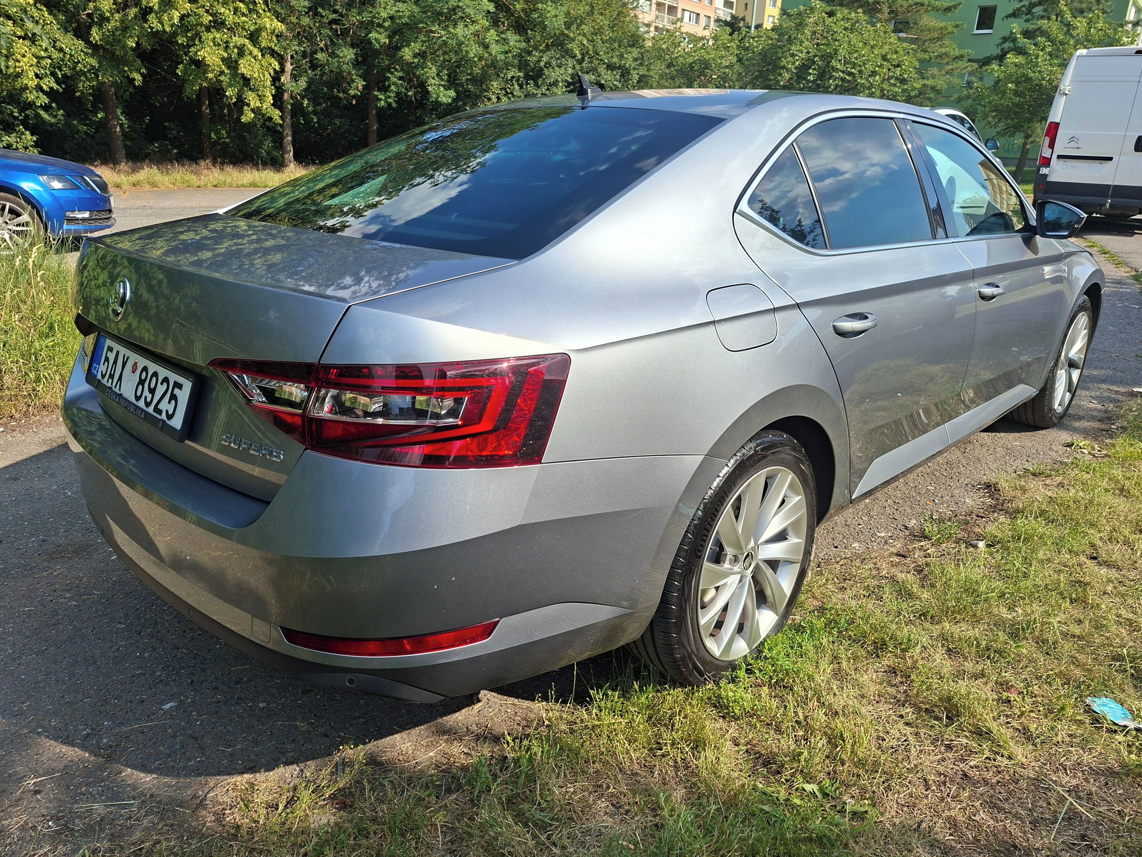 Škoda Superb, 2.0 TDI, 110kW, Style, DSG - fotka 6