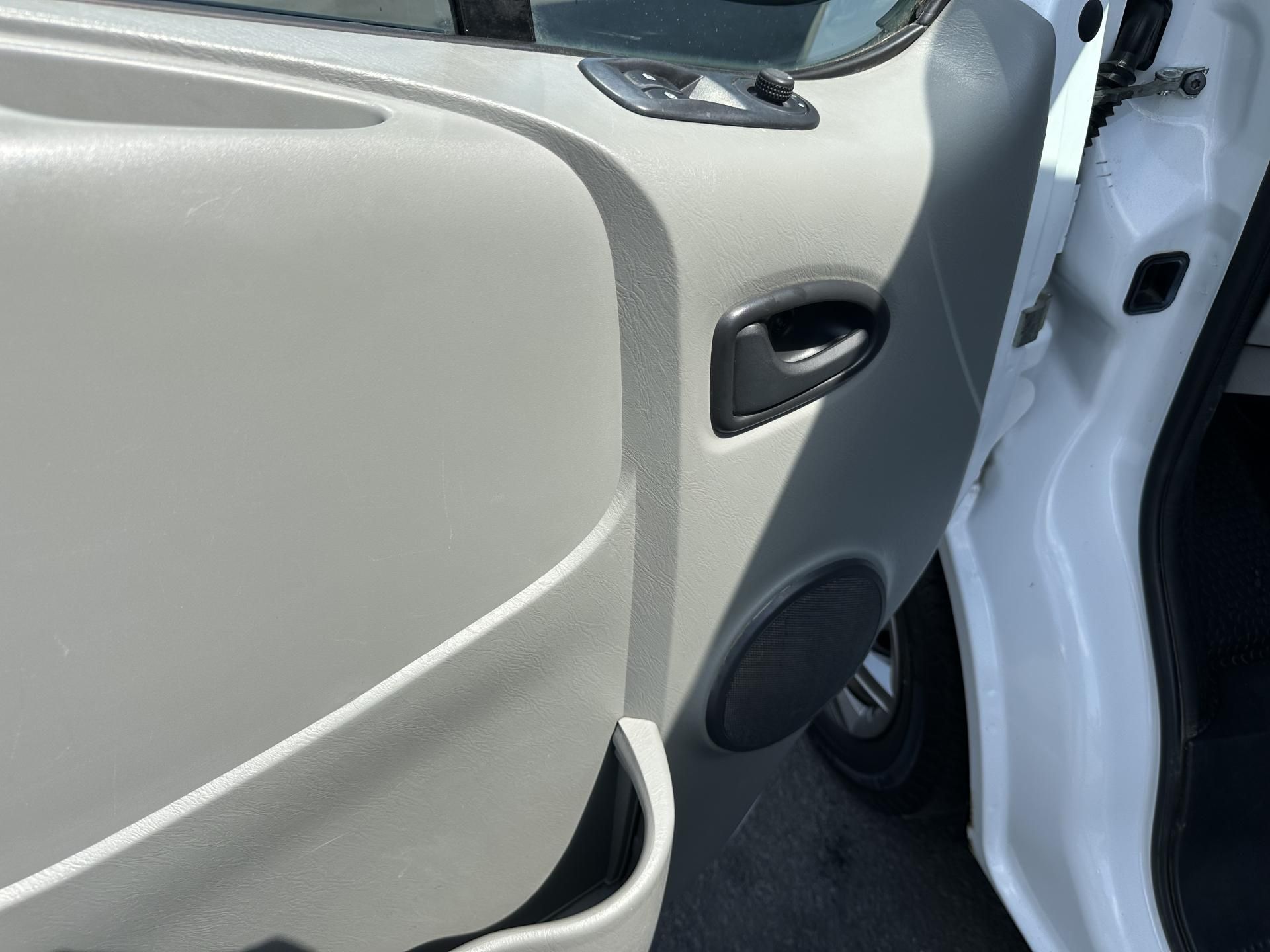 Renault Trafic, 2.0dCi/84kW * KLIMA * 6.Míst - fotka 5