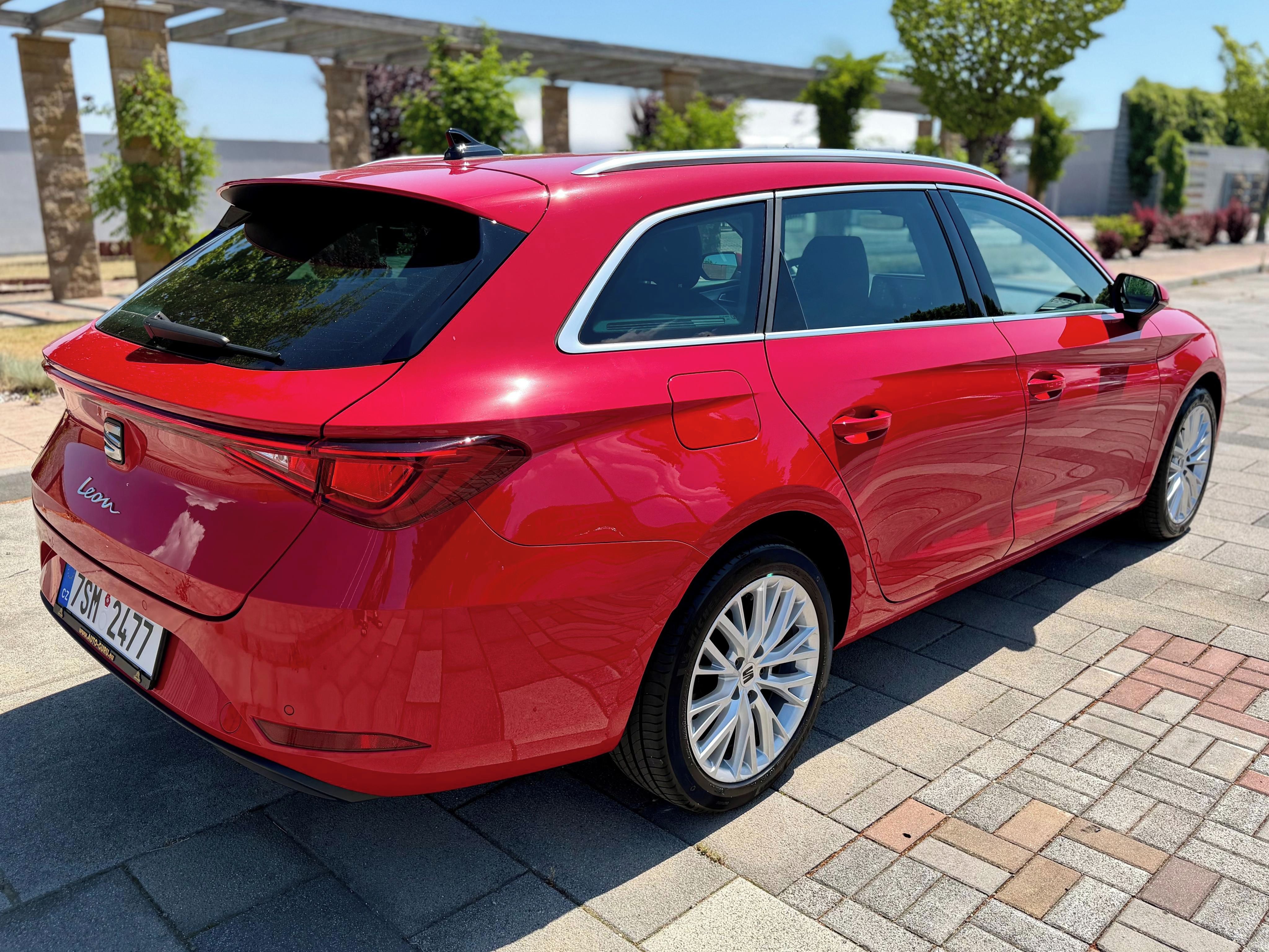 Seat Leon, SP 2.0 TDI 110kw DSG Webasto - fotka 3