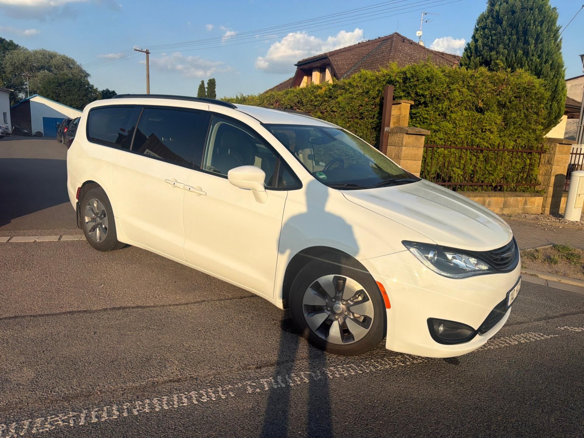 Chrysler Pacifica, 3,6 L DVD Hybrid Plug In 2018