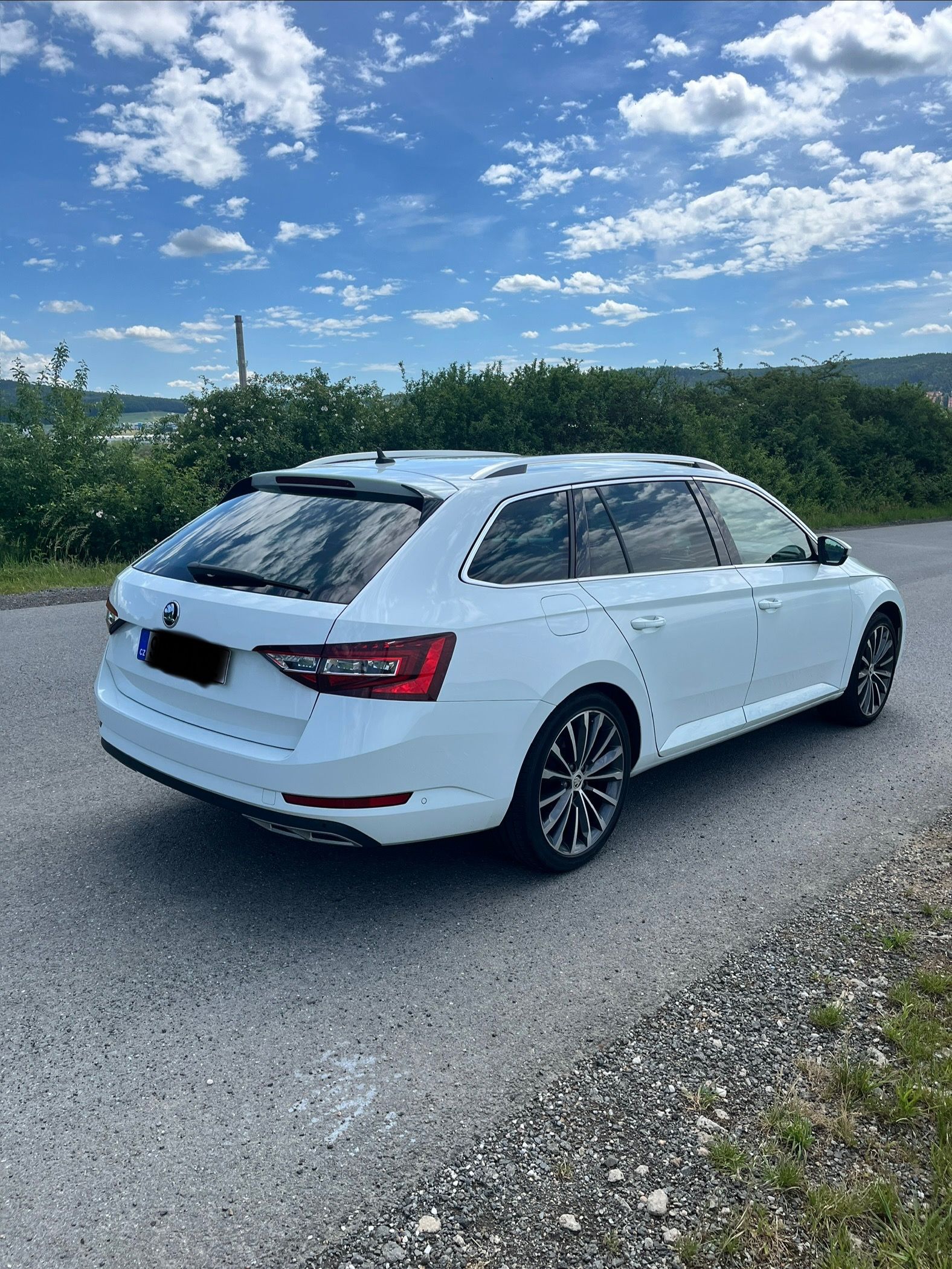 Škoda Superb, Webasto, nebourané - fotka 2