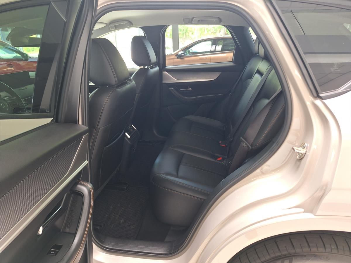 Mazda CX-60, 3.3 D 254k AWD AT8 HOMURA + Pa - fotka 4
