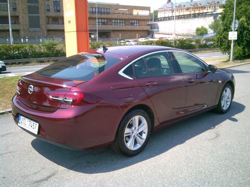 Opel Insignia, 2.0 CDTi 125 kW  KOUPENO ČR - fotka 6