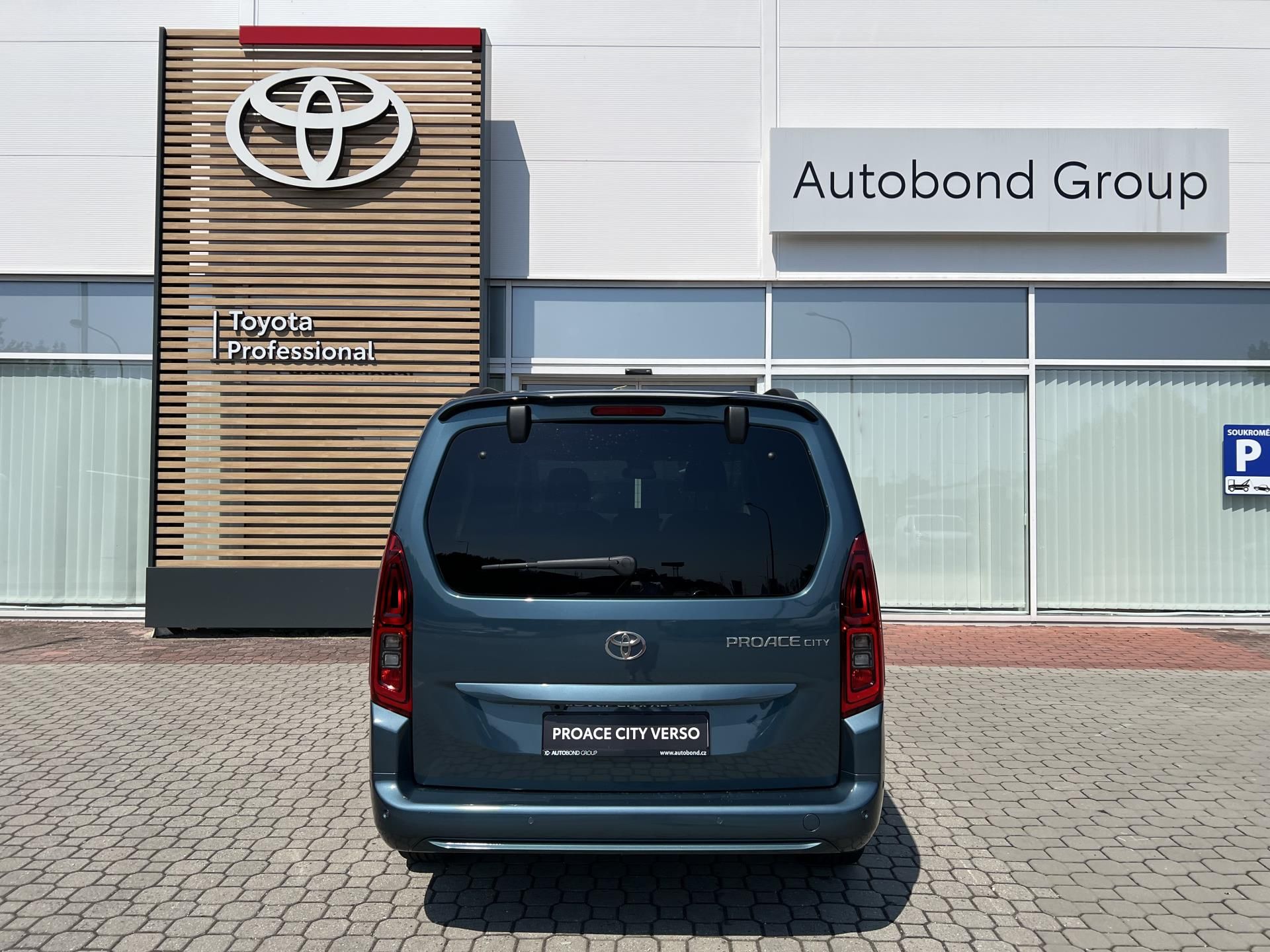 Toyota Proace City Verso, 1.5D 8AT VIP 5S Long - fotka 5