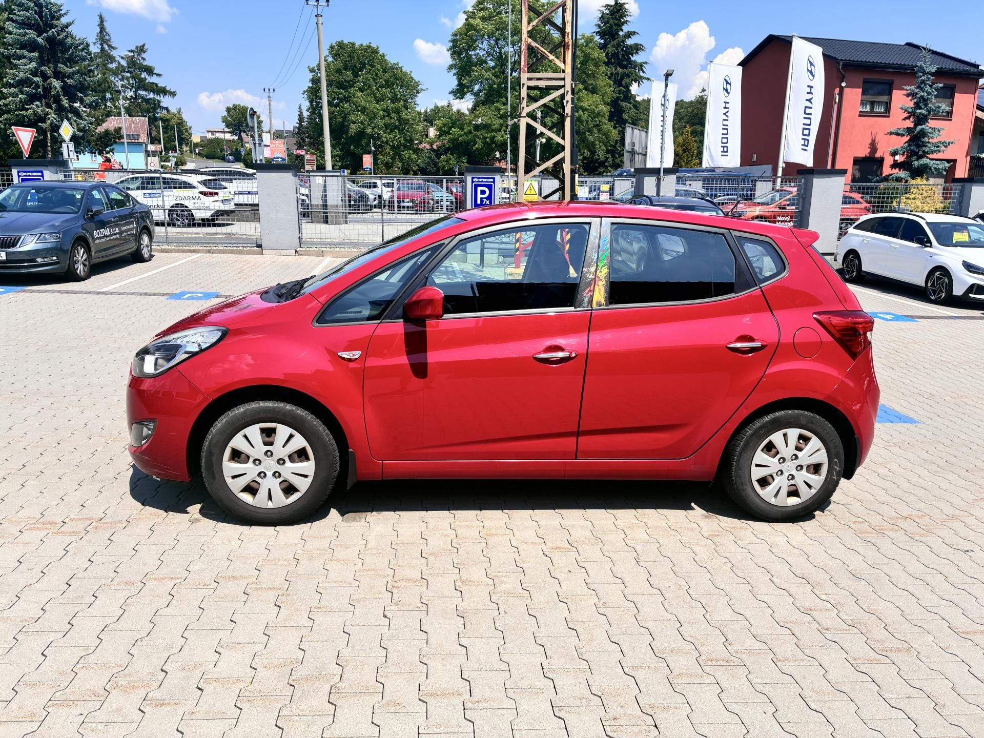 Hyundai ix20, 1.6i 92kW KLIMA ČR 1MAJ - fotka 4