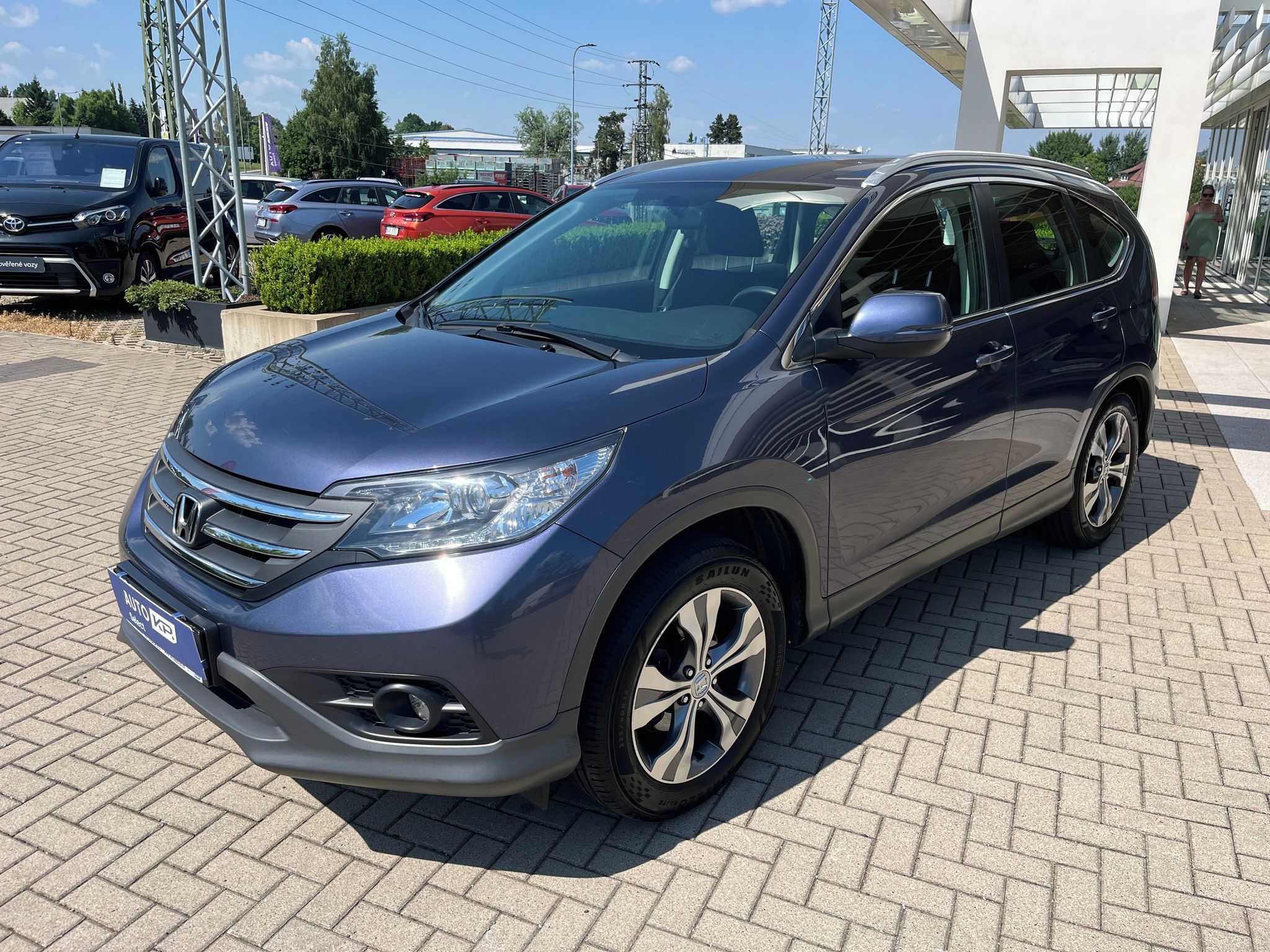 Honda CR-V, 2,0i 114kW 4x4 Comfort + TZ - fotka 2