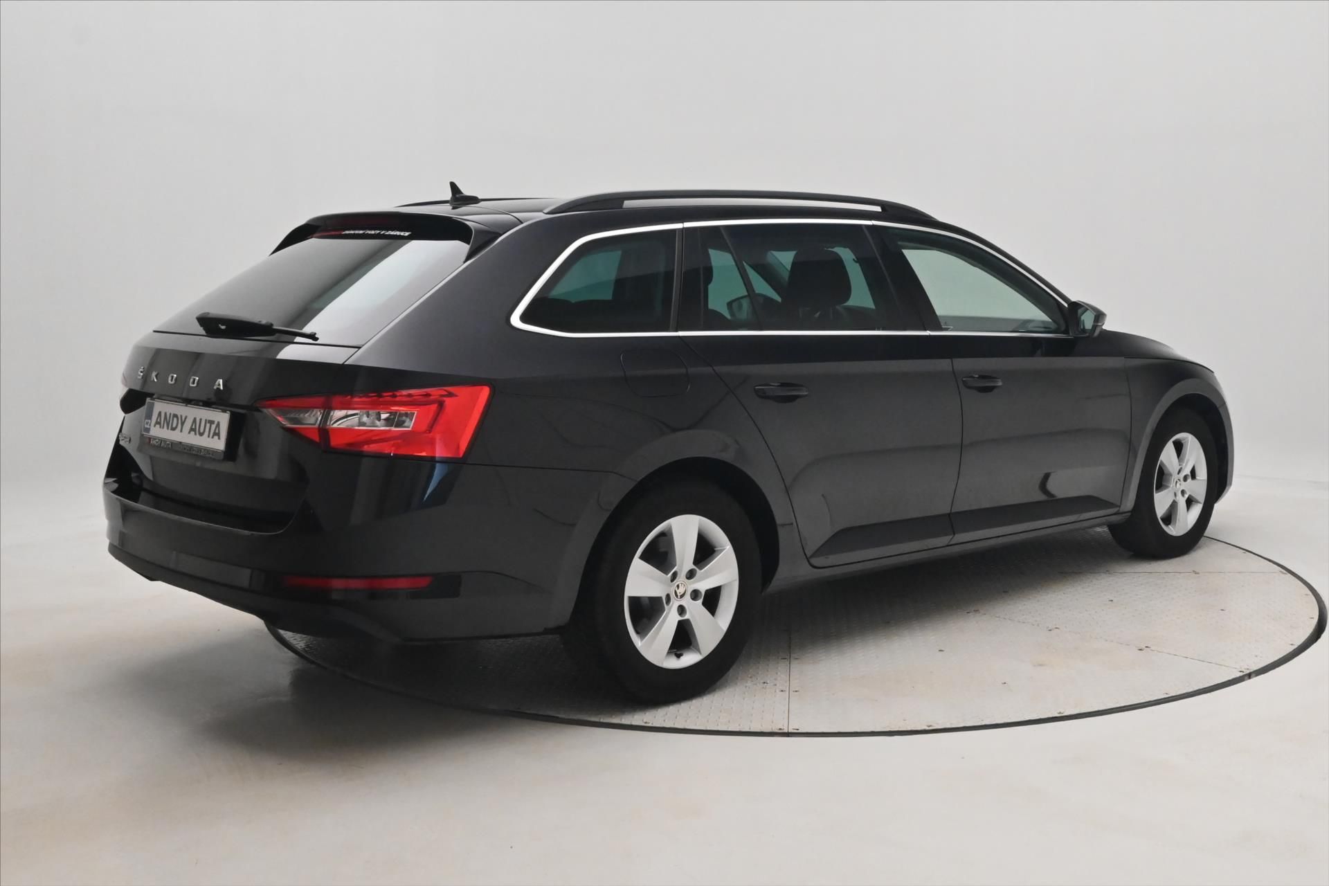 Škoda Superb, 2,0 TDI 110kW DSG Clever Záruk - fotka 5