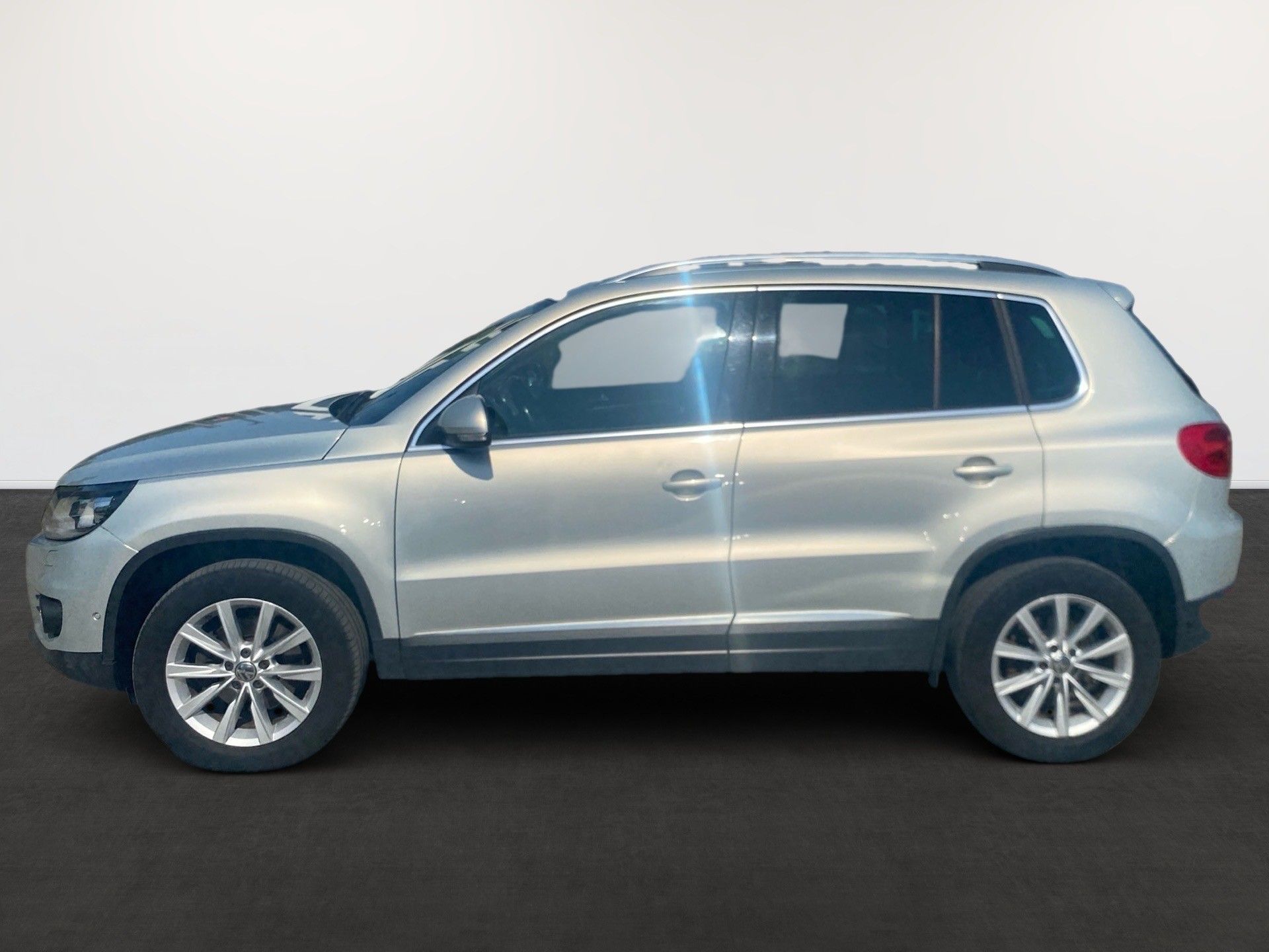 Volkswagen Tiguan, 2.0tdi 110kw, 4Motion, DSG, ČR - fotka 6