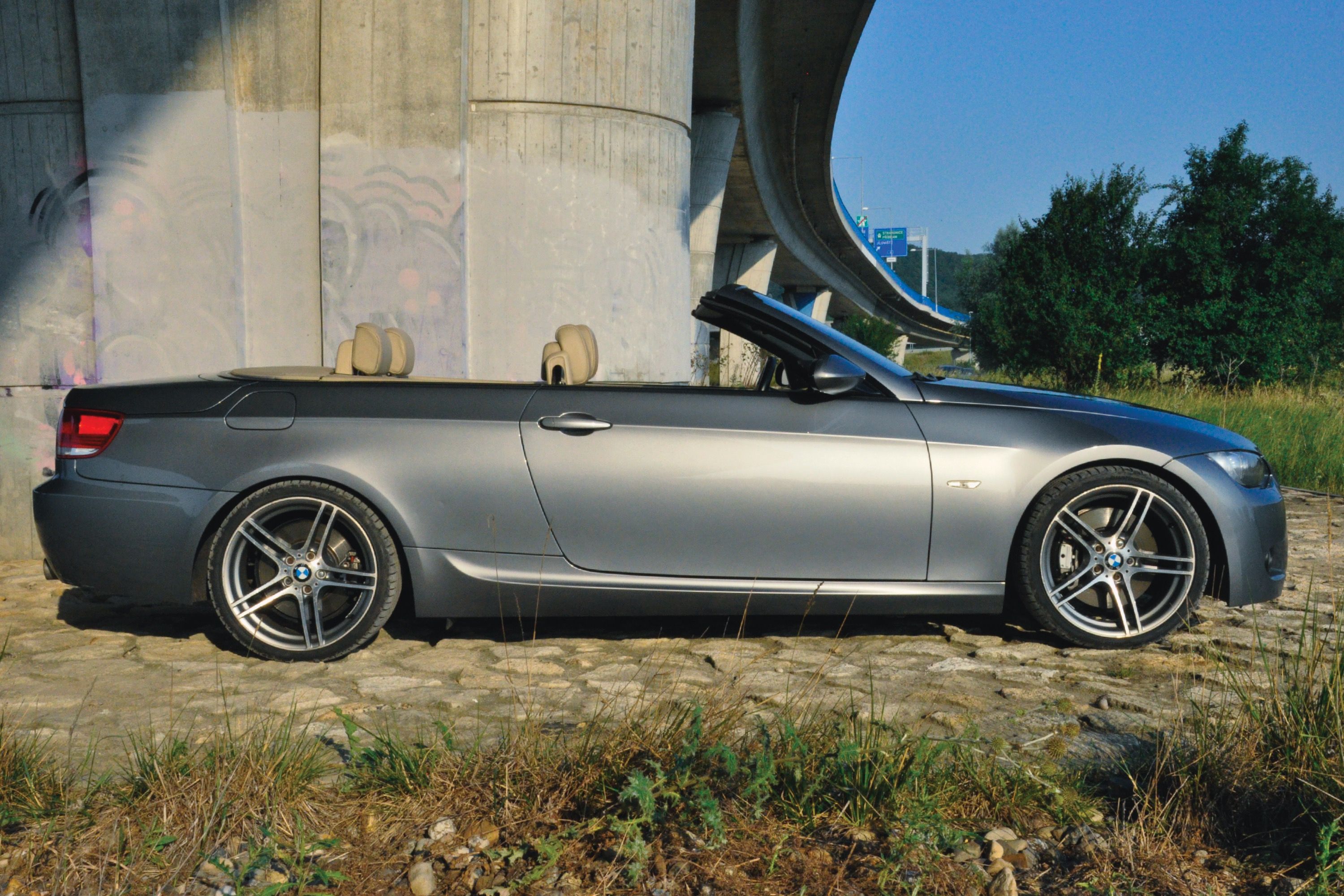 BMW Řada 3, BMW 335i E93 | DCT | M Paket - fotka 2