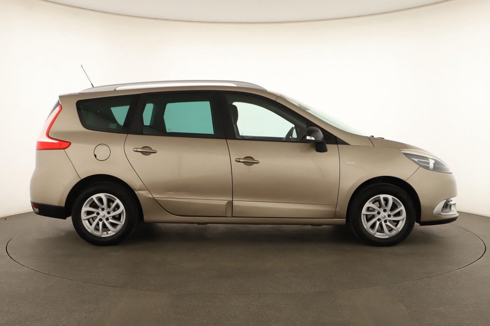 Renault Grand Scénic, 1.2 TCe, Navi, Kožené sedačky - fotka 6