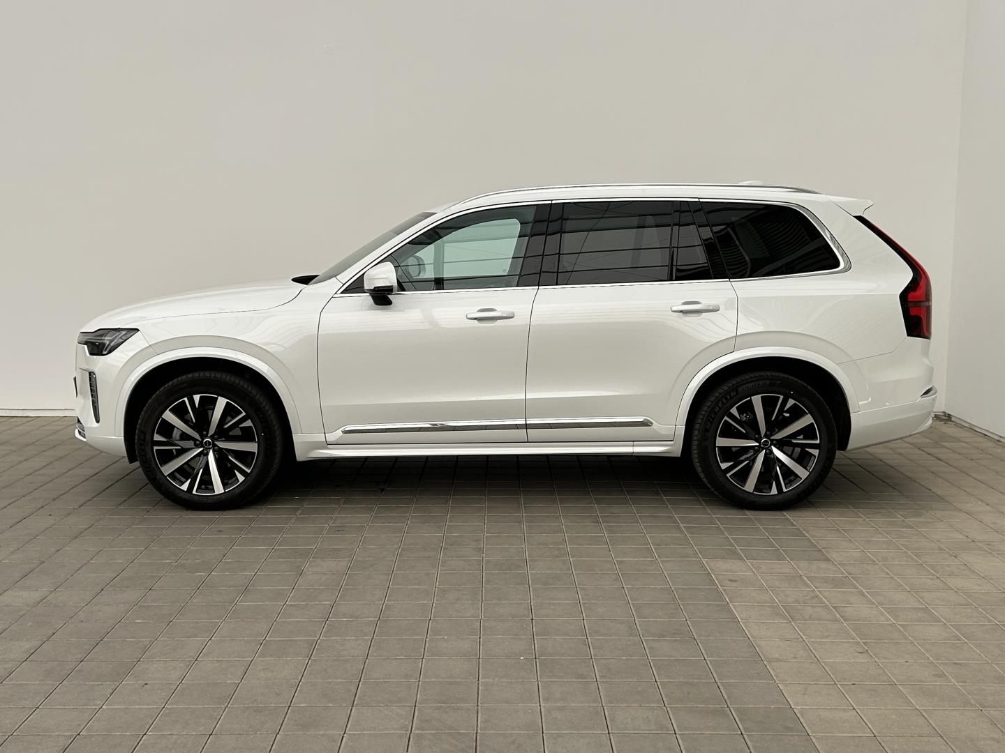 Volvo XC90, 2.0B5 184kW 4x4  . - fotka 3