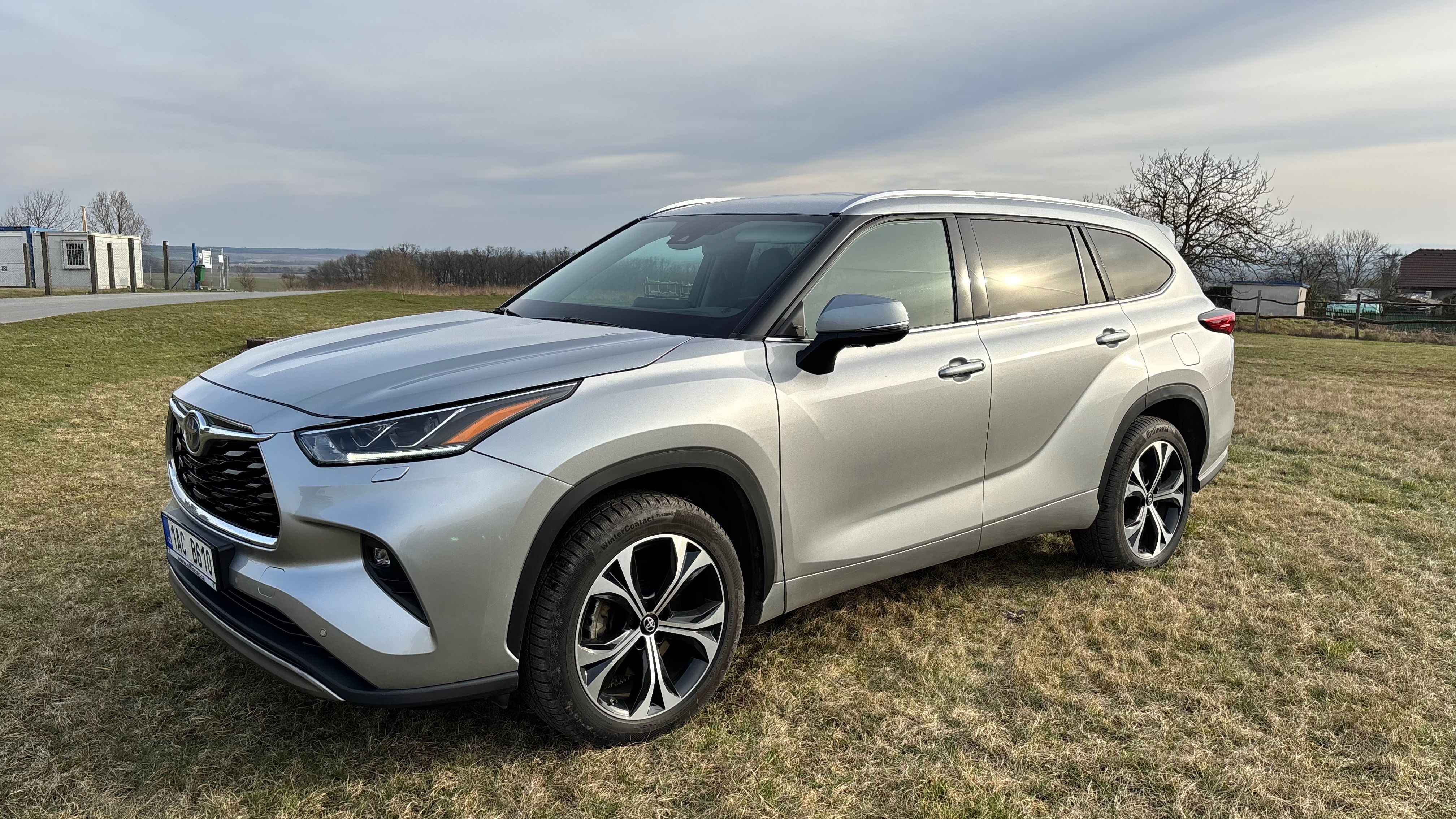 Toyota Highlander, 2.5 HEV Executive AWD - fotka 4