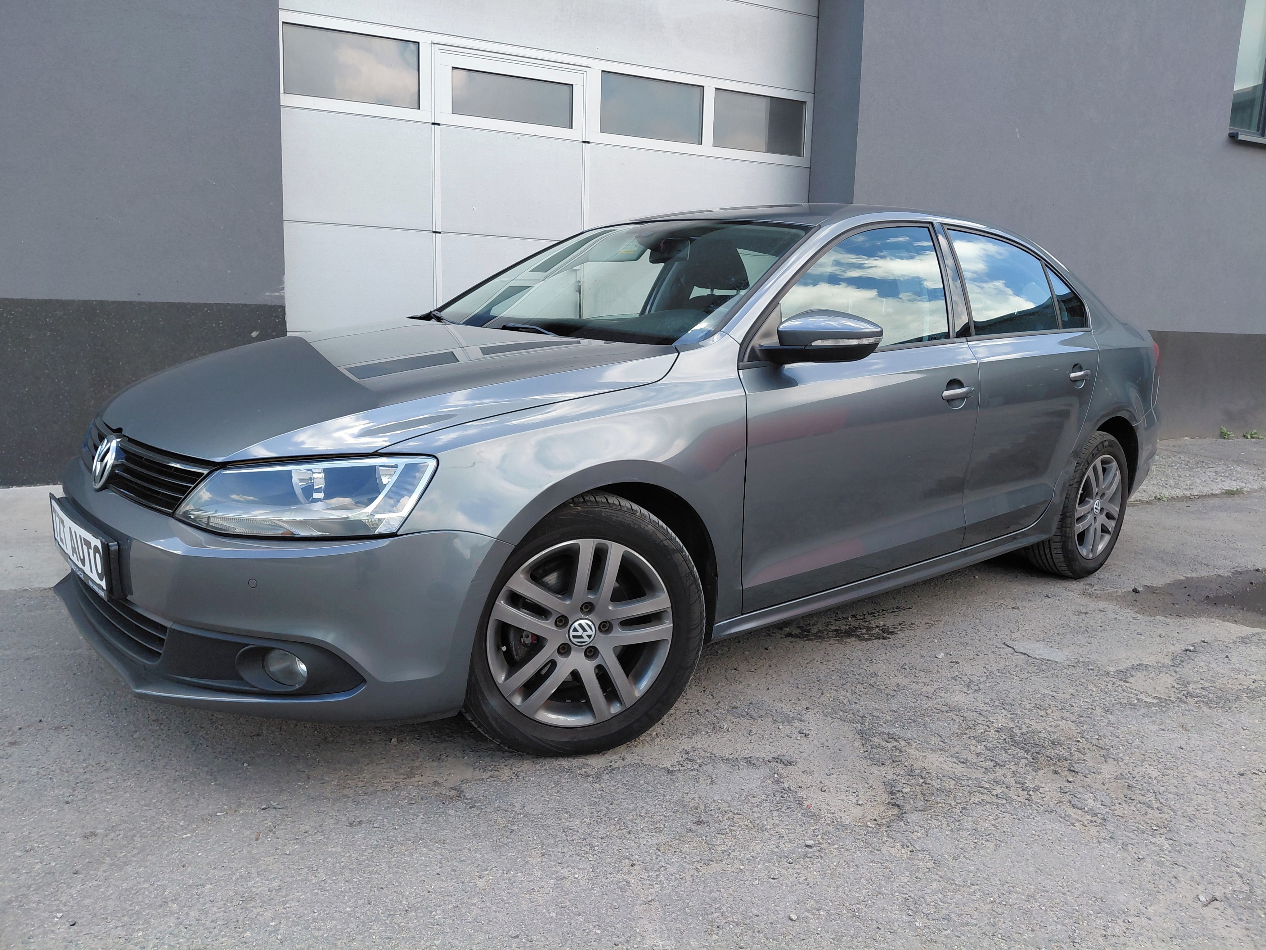 Volkswagen Jetta, 1.2 TSi 77kW, VÝBAVA, PĚKNÁ