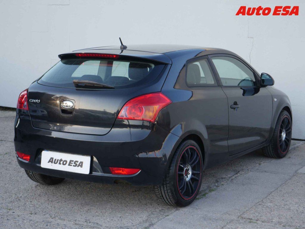 Kia Cee´d, 1.6i - fotka 6