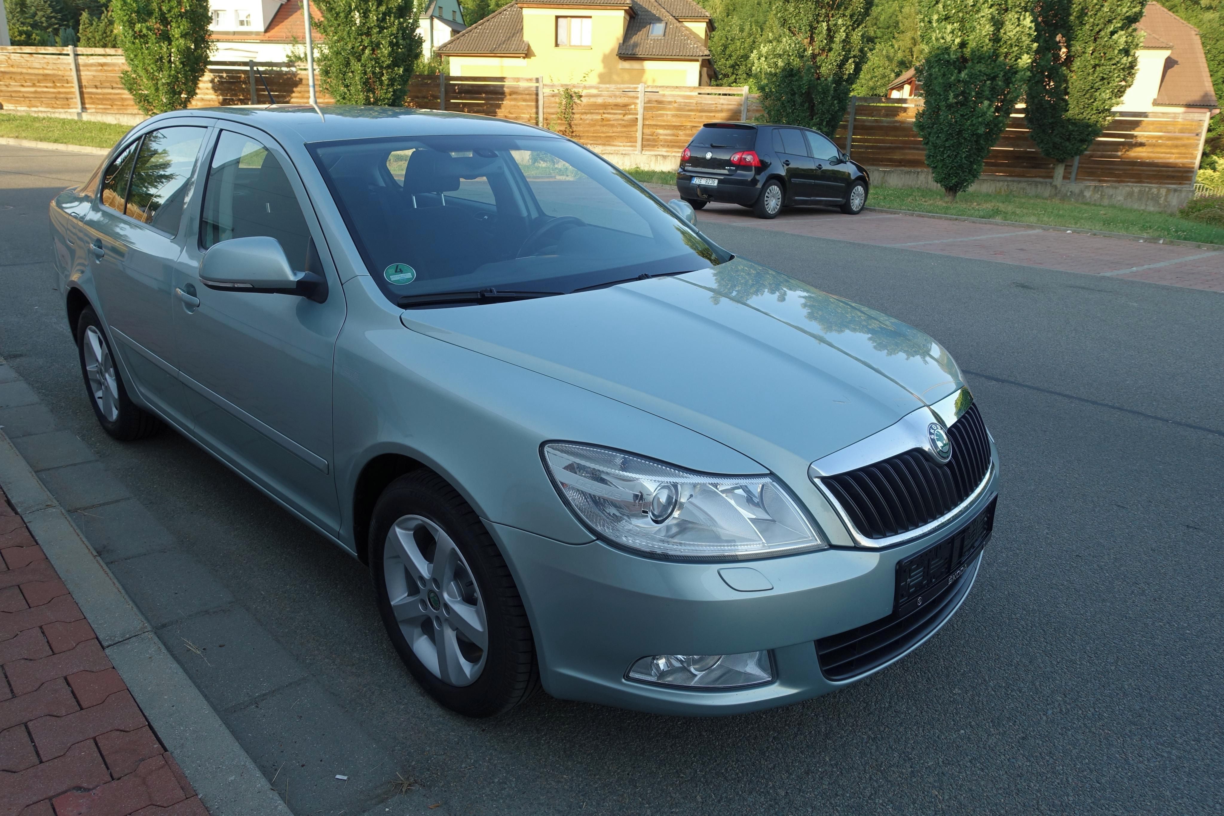 Škoda Octavia, 1.2 TSi garáž,výjmečný stav ! - fotka 5