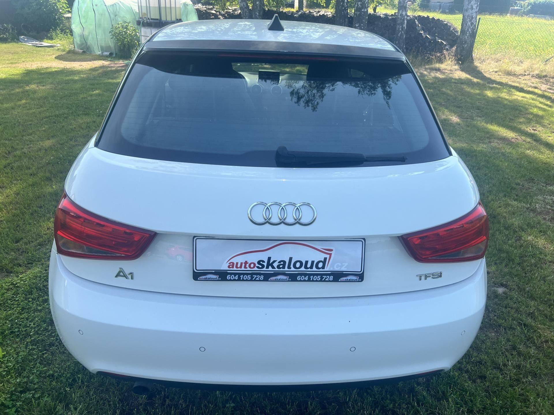 Audi A1, 1.2TFSI 63KW,KůŽE,NAVI,2xALU - fotka 6