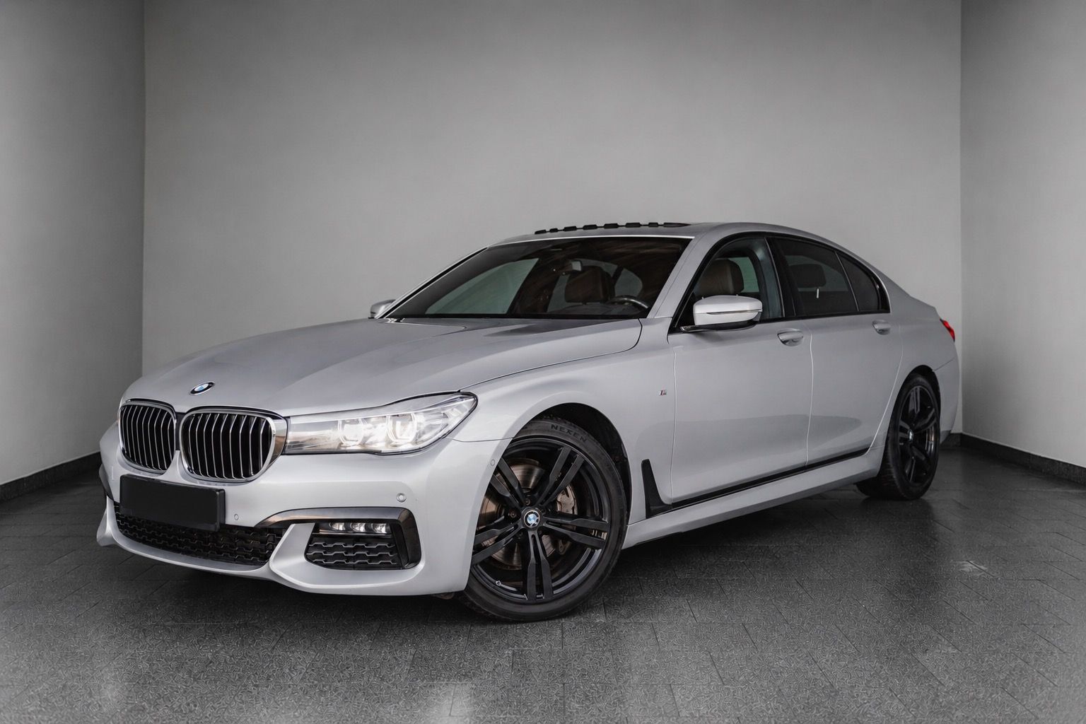 BMW Řada 7, BMW 730d xDrive