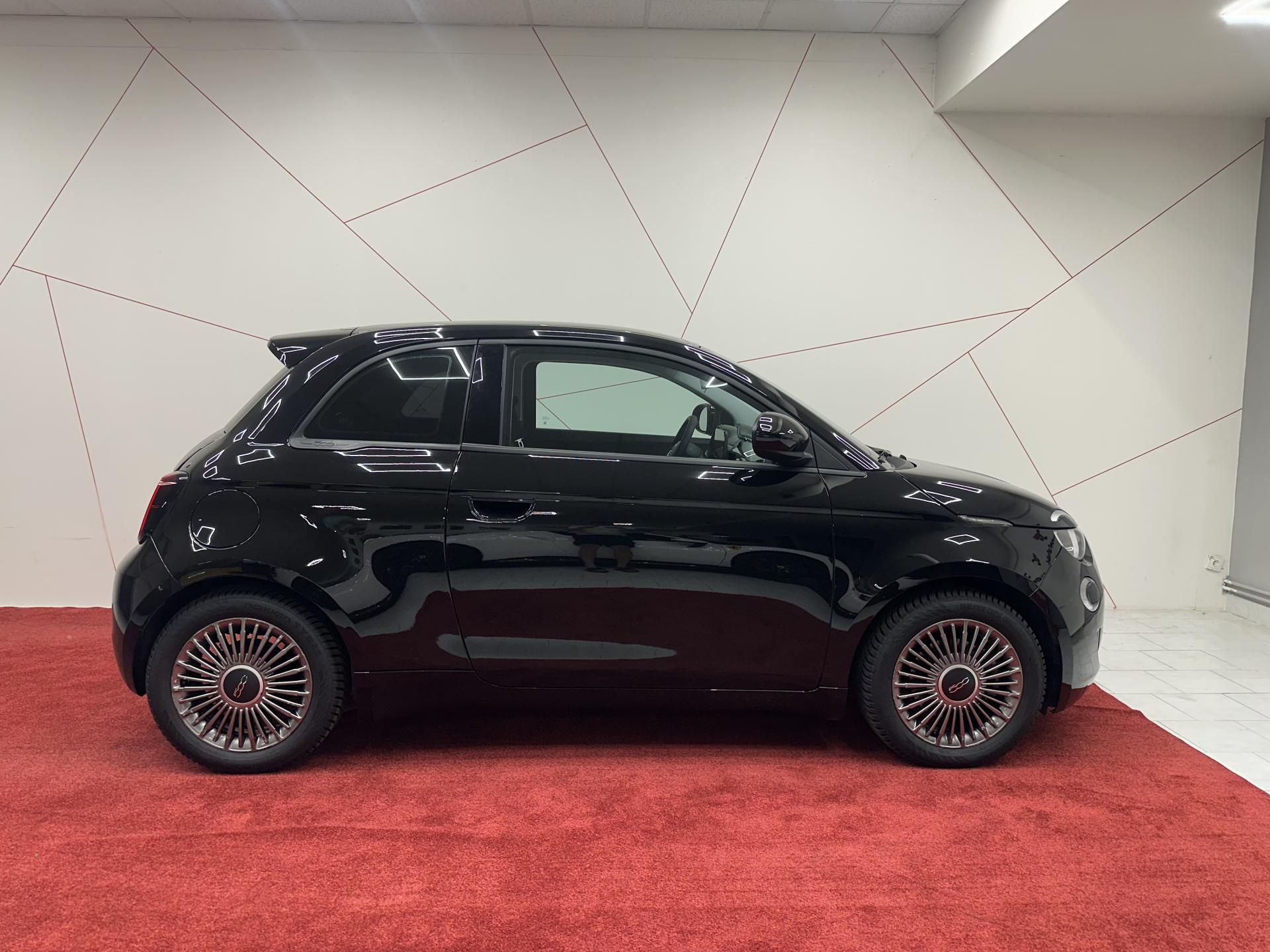 Fiat 500, E 42kwh*KAMERA*10”UCONNECT*TOP - fotka 5