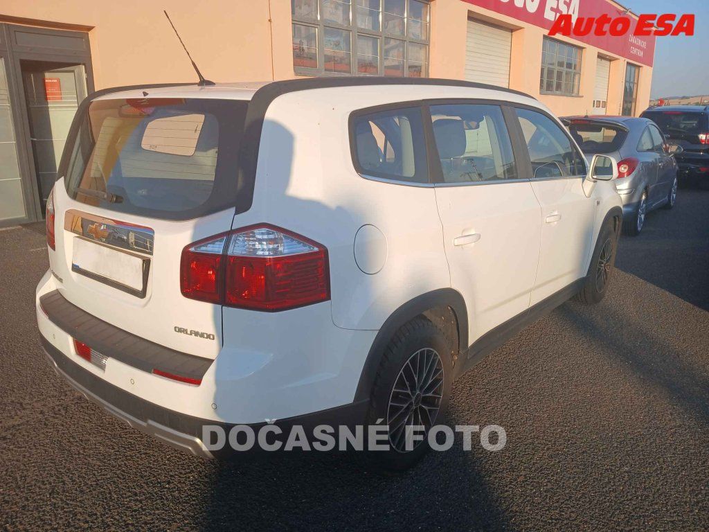 Chevrolet Orlando, 1.8,ČR,servis.kniha - fotka 2