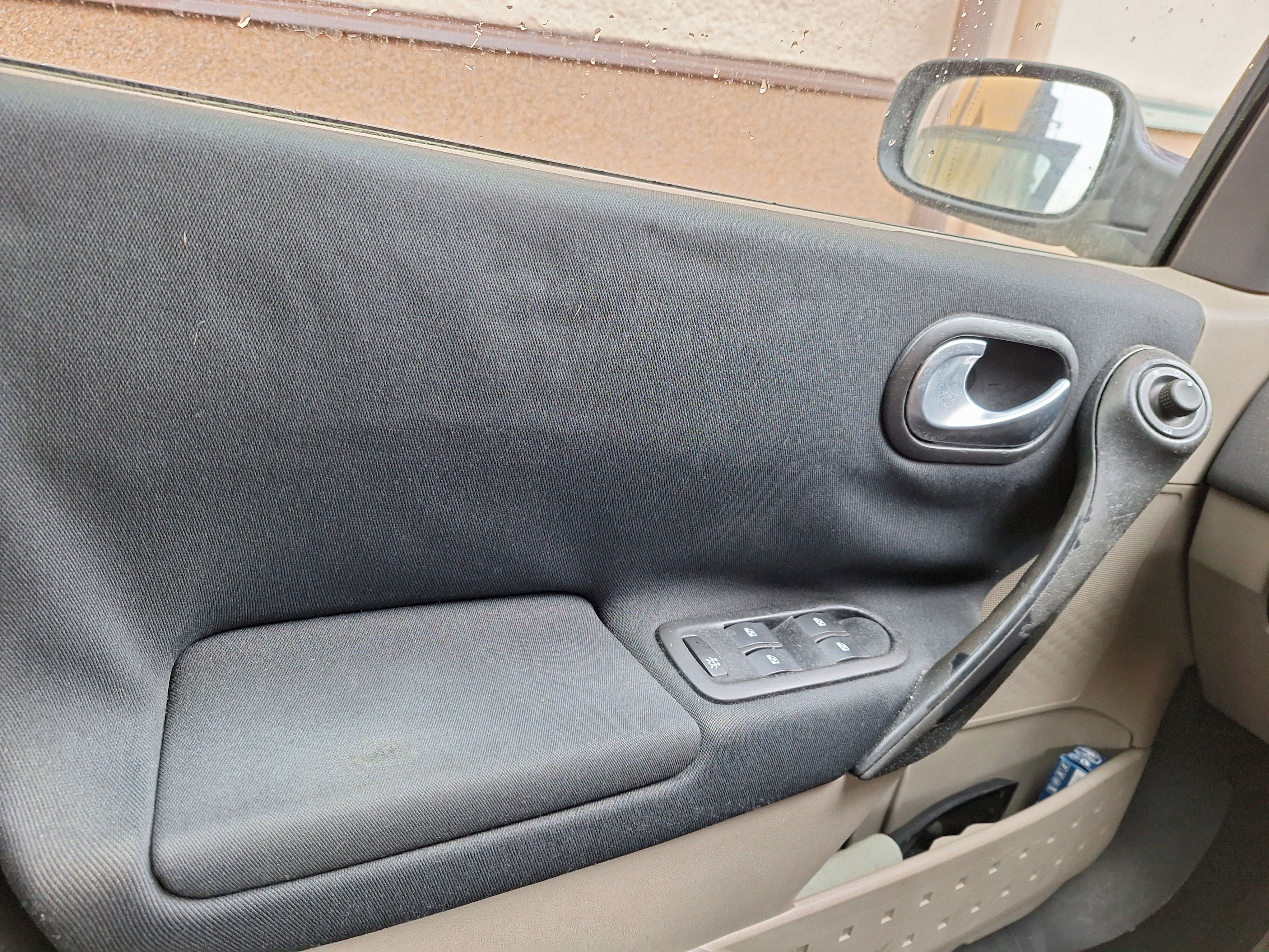 Renault Mégane, benzín 1,6 - fotka 3