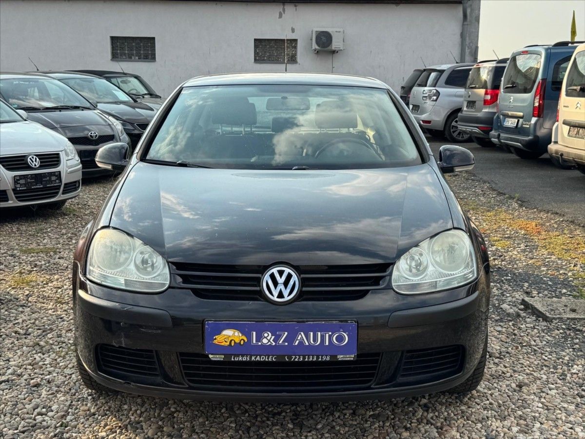 Volkswagen Golf, 1,4 16V Trendline - fotka 2