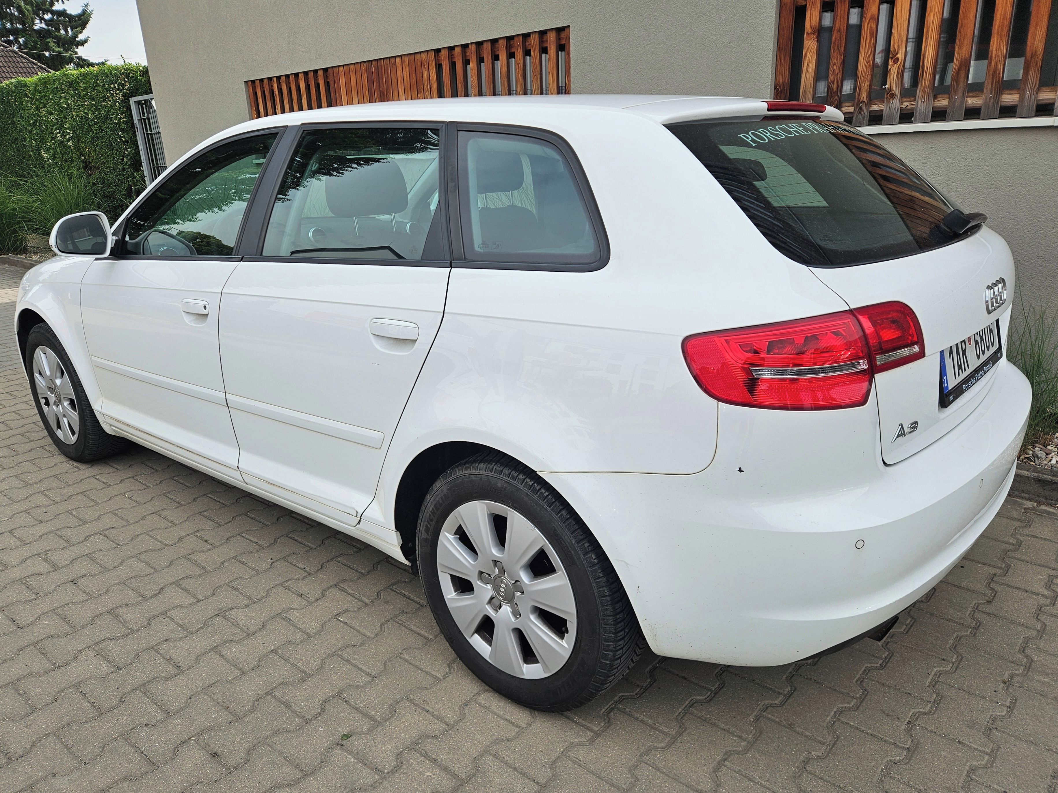 Audi A3, Sportback 1.6 MPI 75 kW ČR 1M - fotka 5