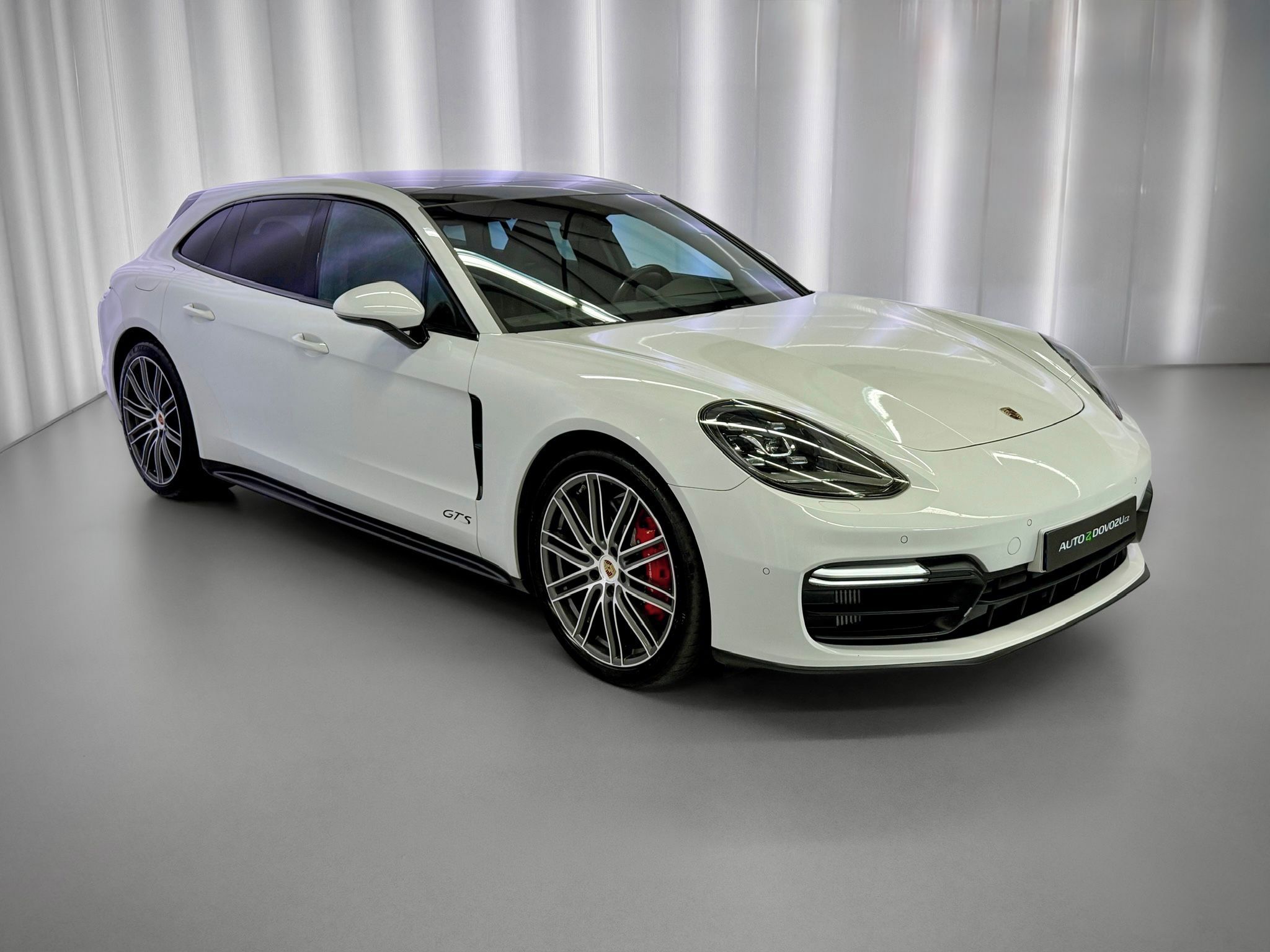 Porsche Panamera, GTS 338KW SPORT TURISMO - fotka 4