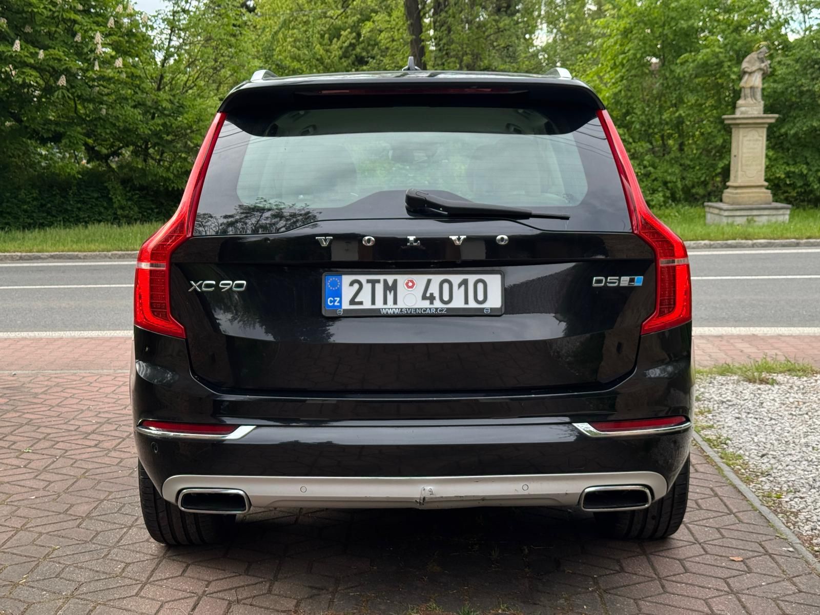 Volvo XC90, D5 ČR DPH 4X4 AUTOMAT TAŽNÉ - fotka 5