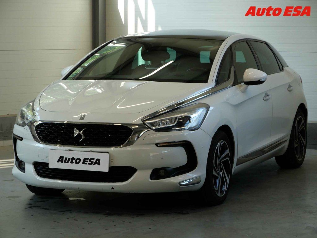Citroën DS5, 2.0HDI,1.maj,ČR - fotka 3