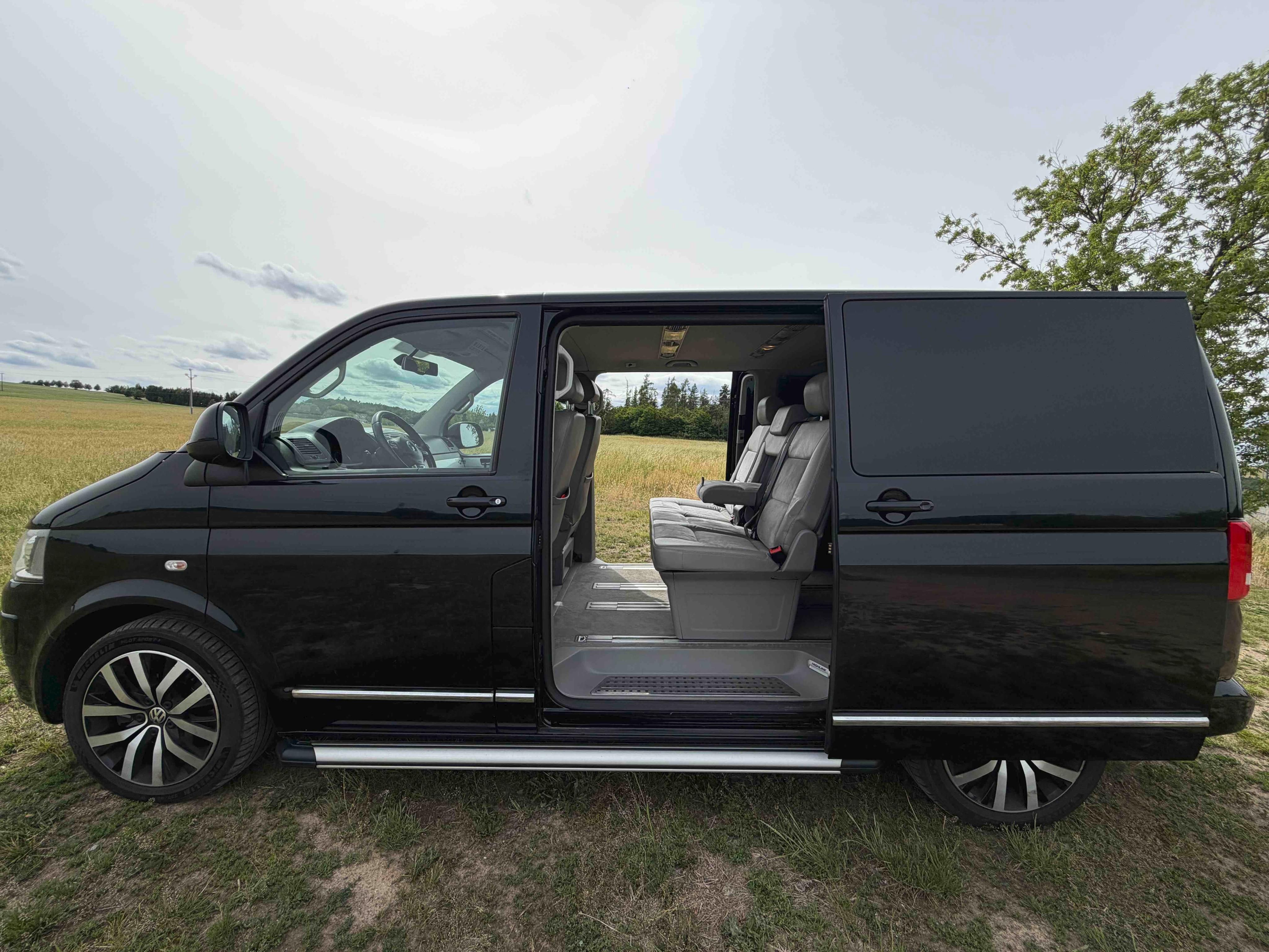 Volkswagen Multivan, 2.0.biTDI 4x4 HIGHLINE - fotka 6