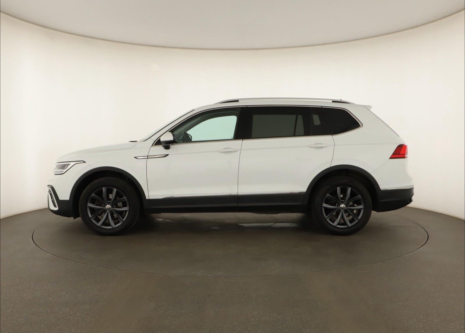 Volkswagen Tiguan Allspace, 2.0 TDI, Life, Automat, ČR - fotka 3