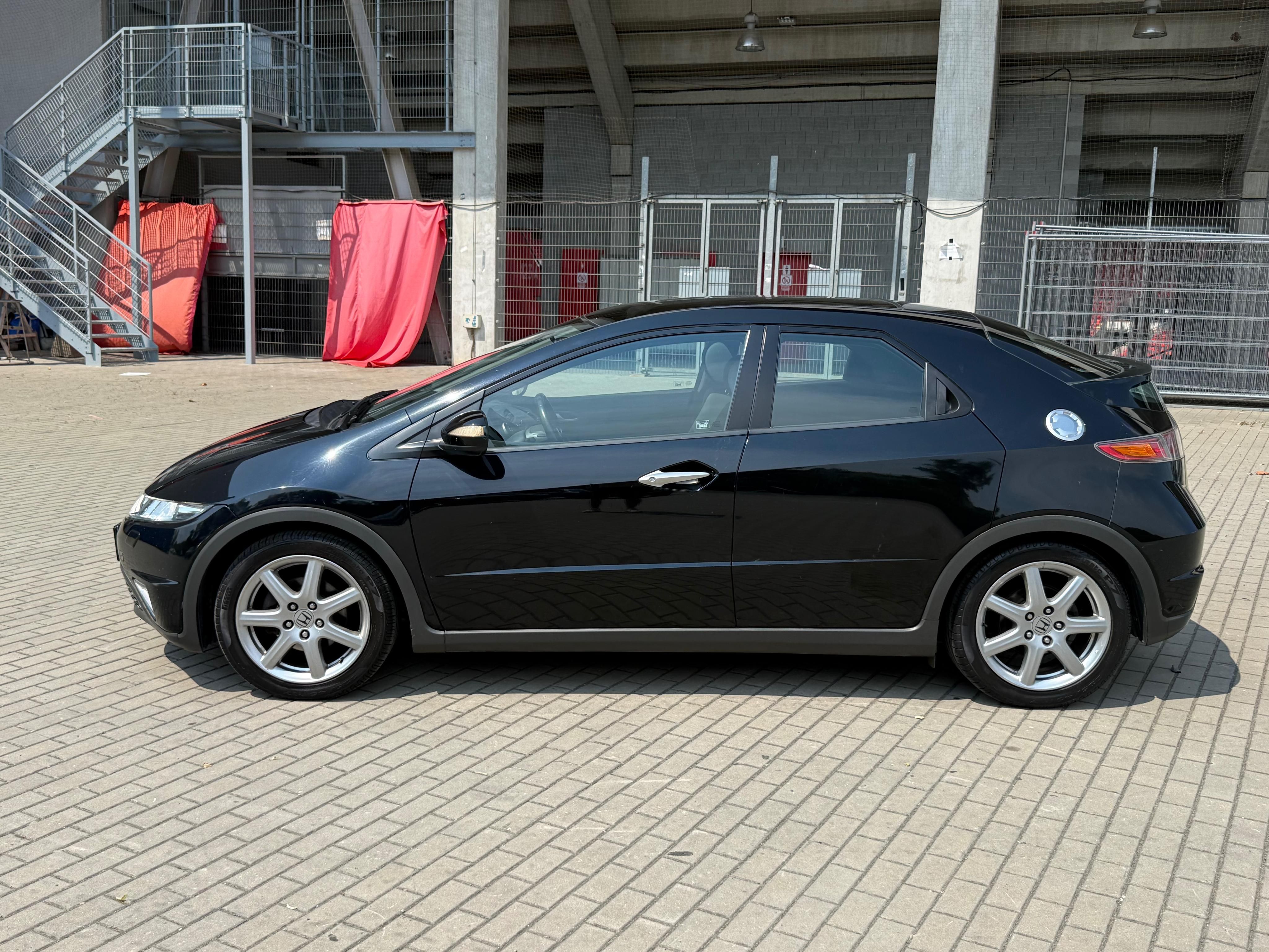 Honda Civic, 2.2CDTi 103kw, Puv ČR NOVÁ STK - fotka 2