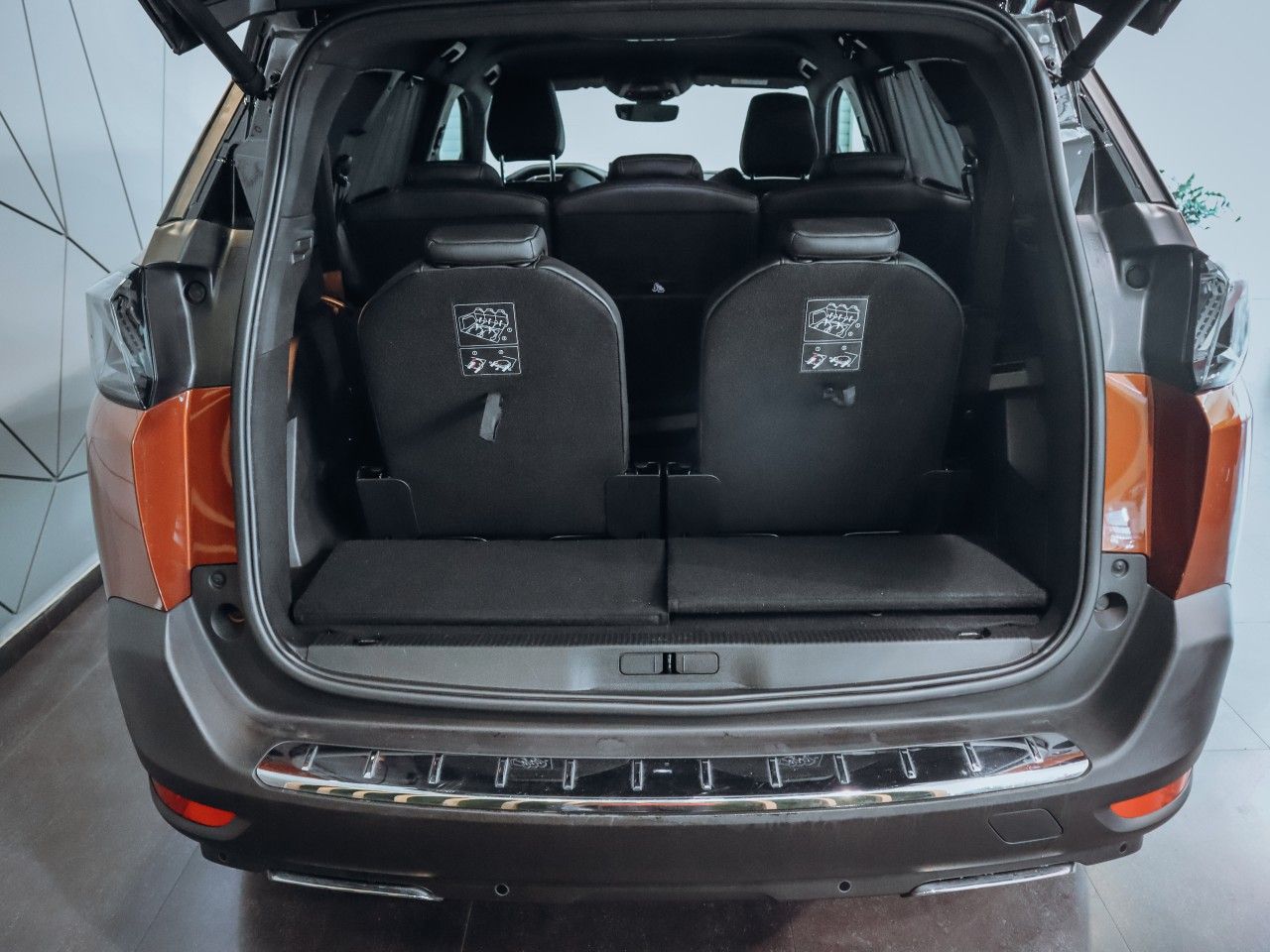 Peugeot 5008, 1.6 PureTech - REZERVACE - fotka 6