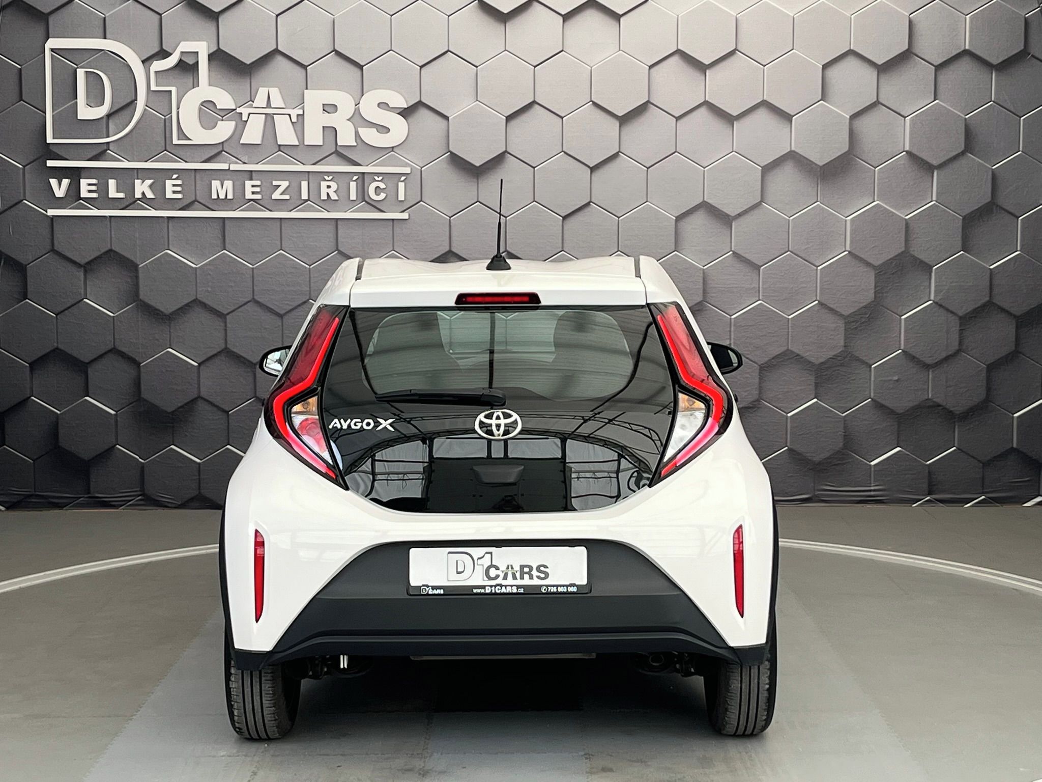 Toyota Aygo, X 1.0 VVT-i 53 kW - fotka 3