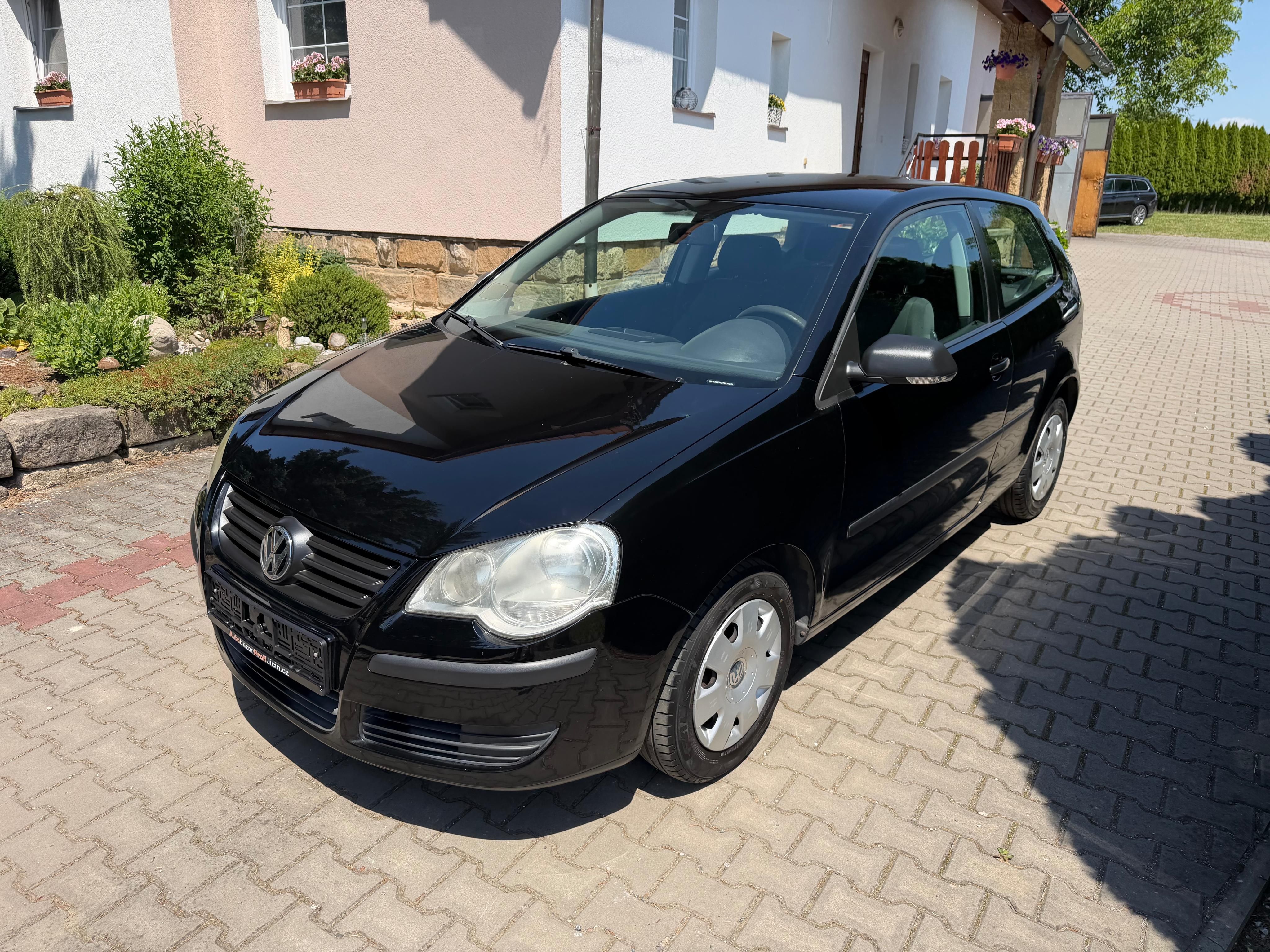 Volkswagen Polo, 1,2i pravidelný servis +zimáky