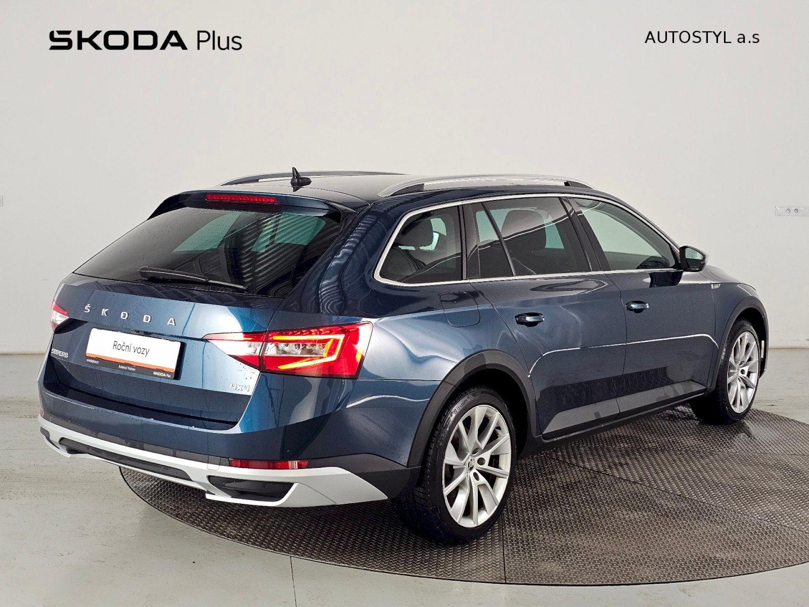 Škoda Superb, 2.0TDi 147kW 4X4 DSG SCOUT - fotka 2