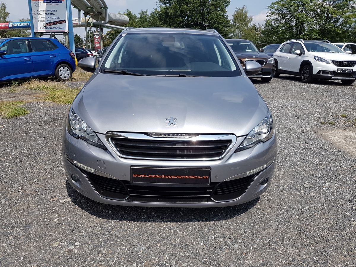 Peugeot 308, SW 1.6HDi 73KW SERVISOVANÉ - fotka 2