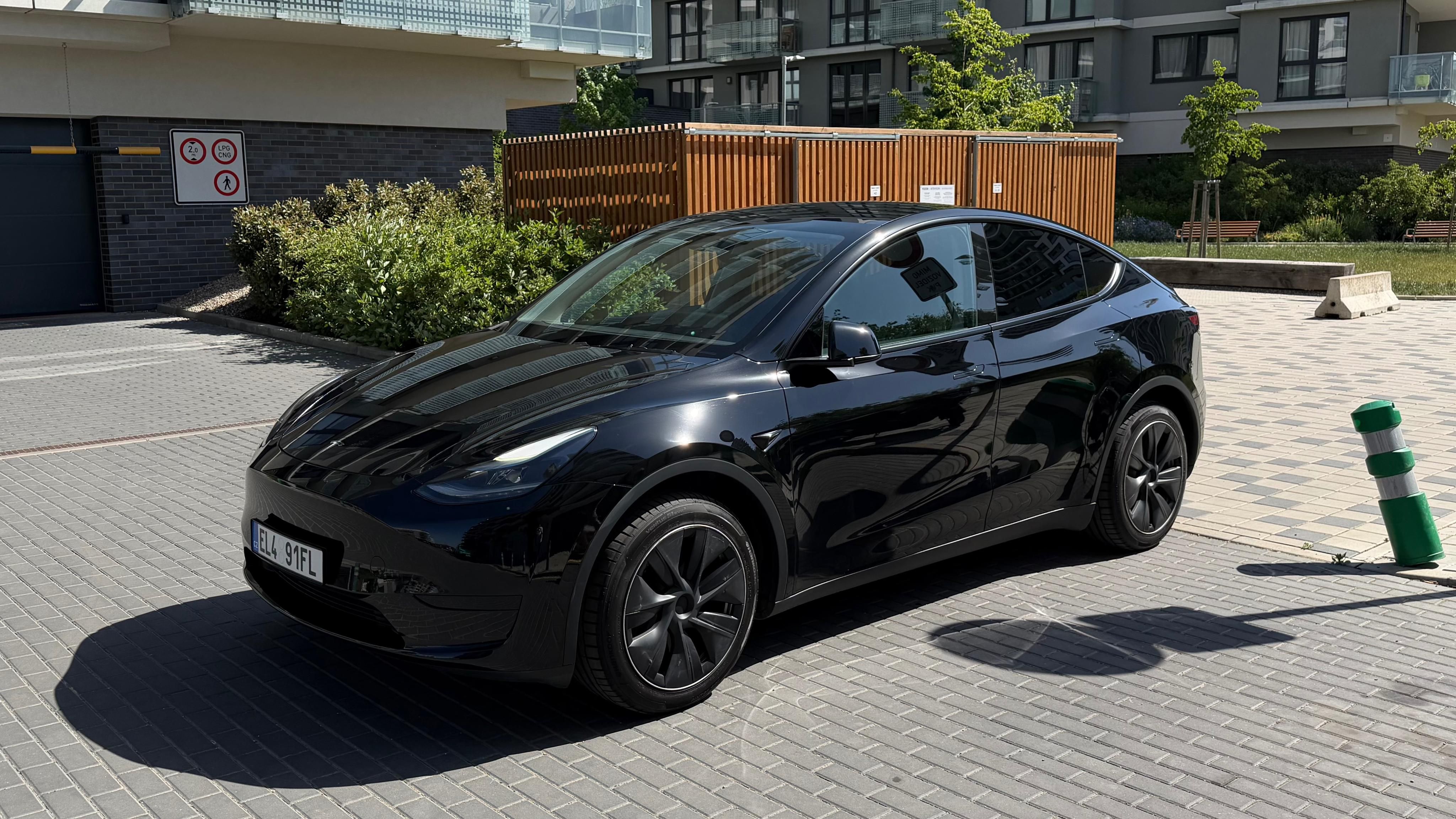 Tesla Model Y, RWD | LFP | HW4 |